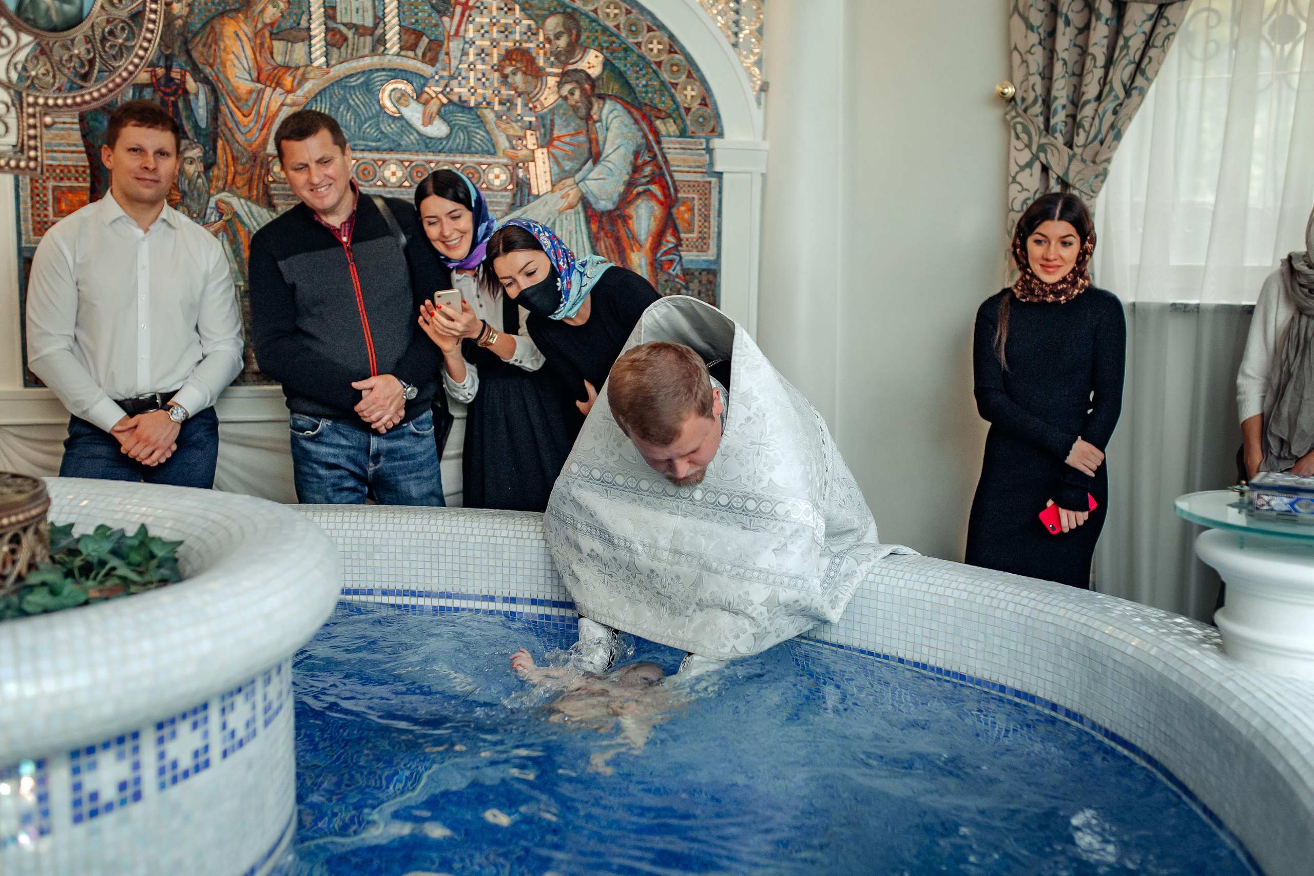 Крещение Киры, храм Святой Живоначальной Троицы, Минск, сентябрь 2021