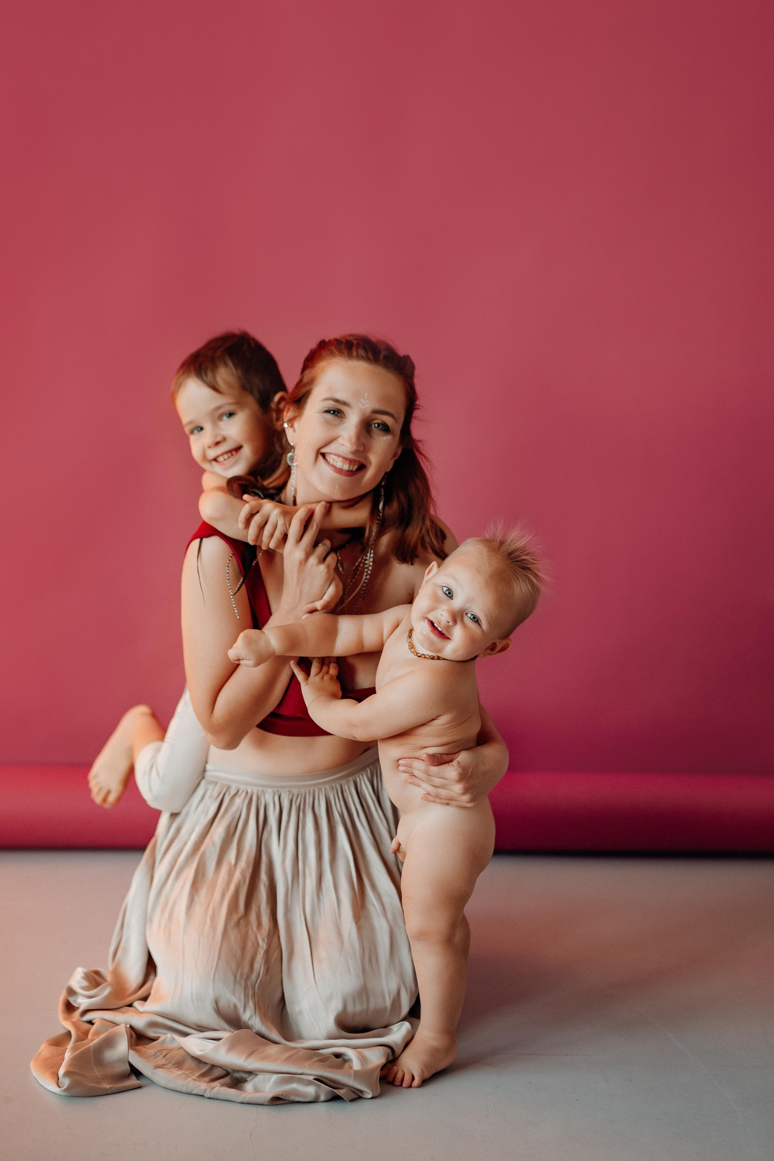 Мама Аня и дети, фотостудия Воздух, октябрь 21