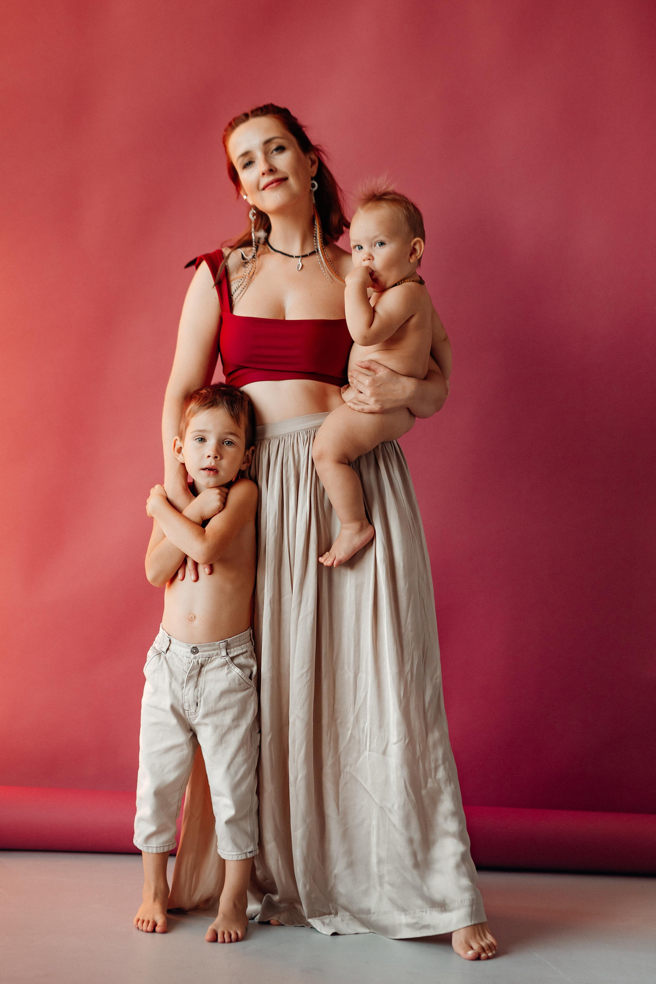 Мама Аня и дети, фотостудия Воздух, октябрь 21