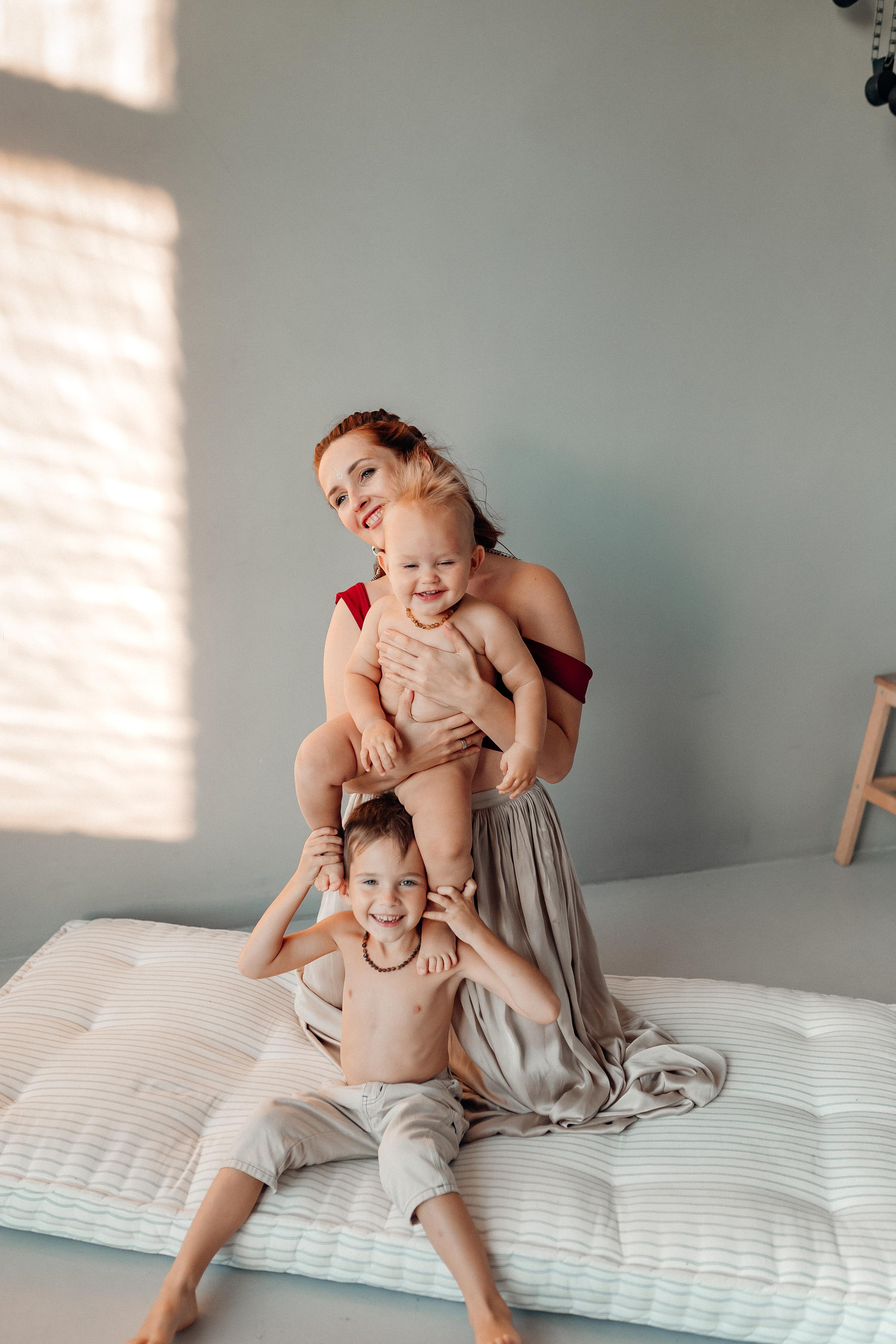 Мама Аня и дети, фотостудия Воздух, октябрь 21