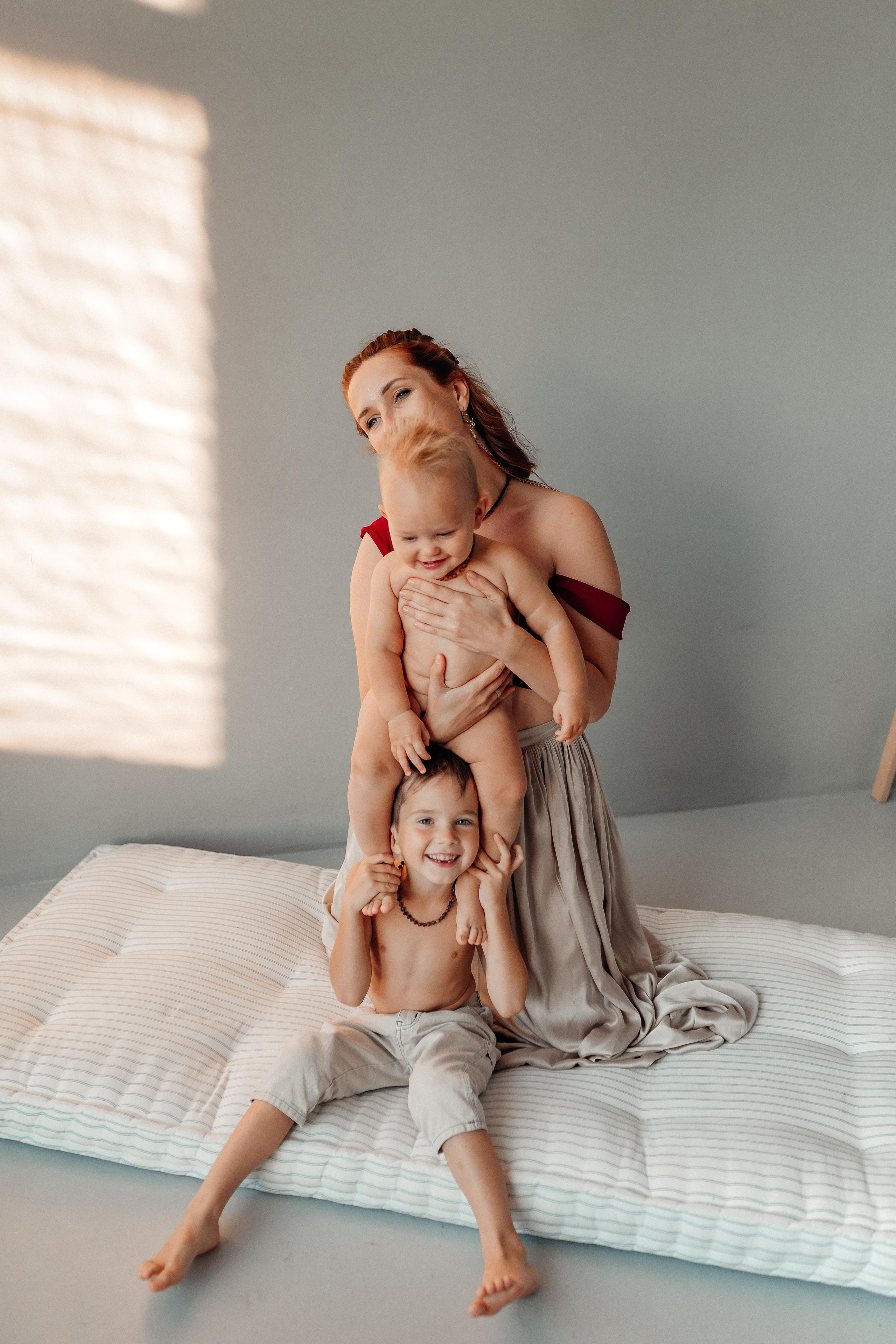 Мама Аня и дети, фотостудия Воздух, октябрь 21