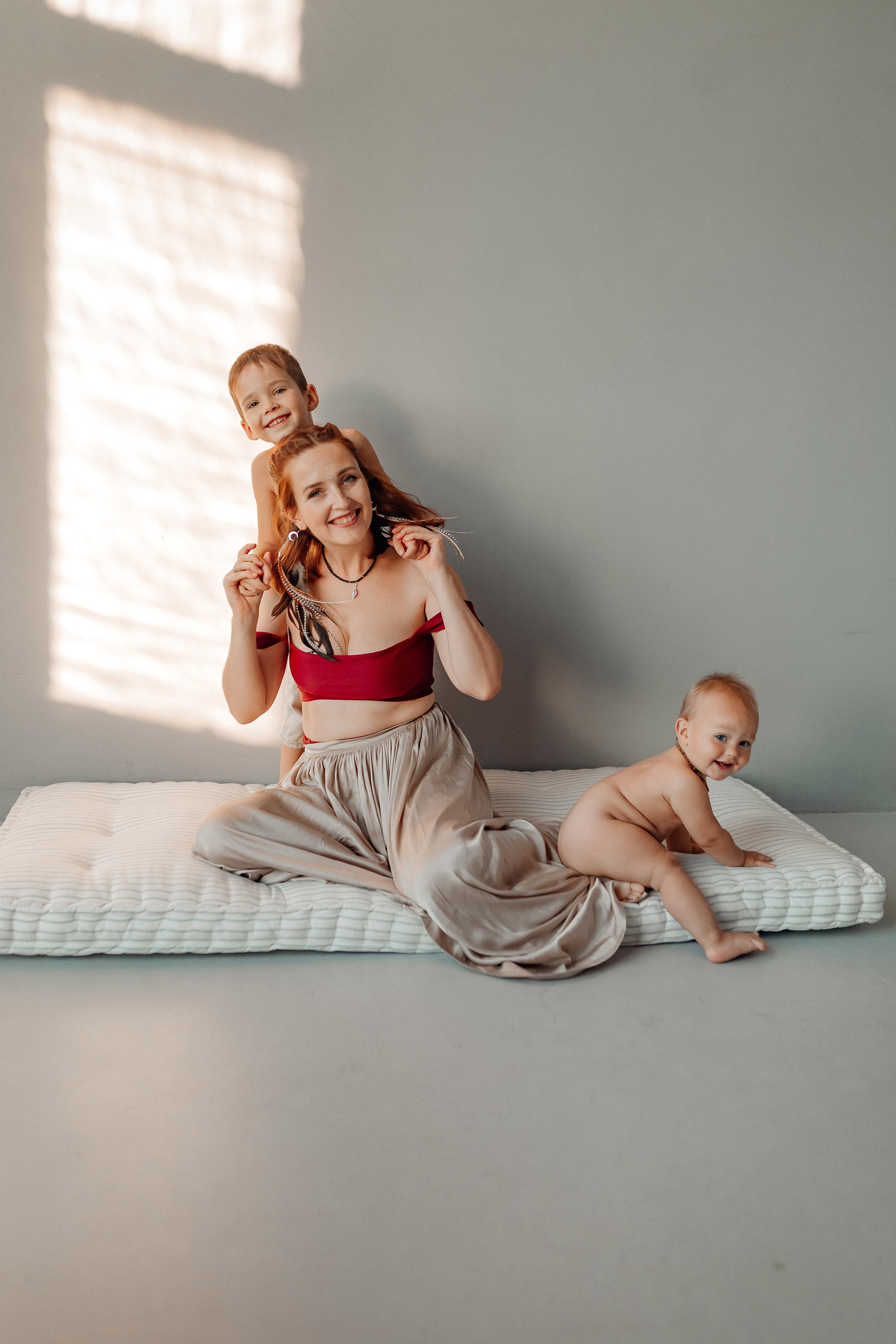 Мама Аня и дети, фотостудия Воздух, октябрь 21