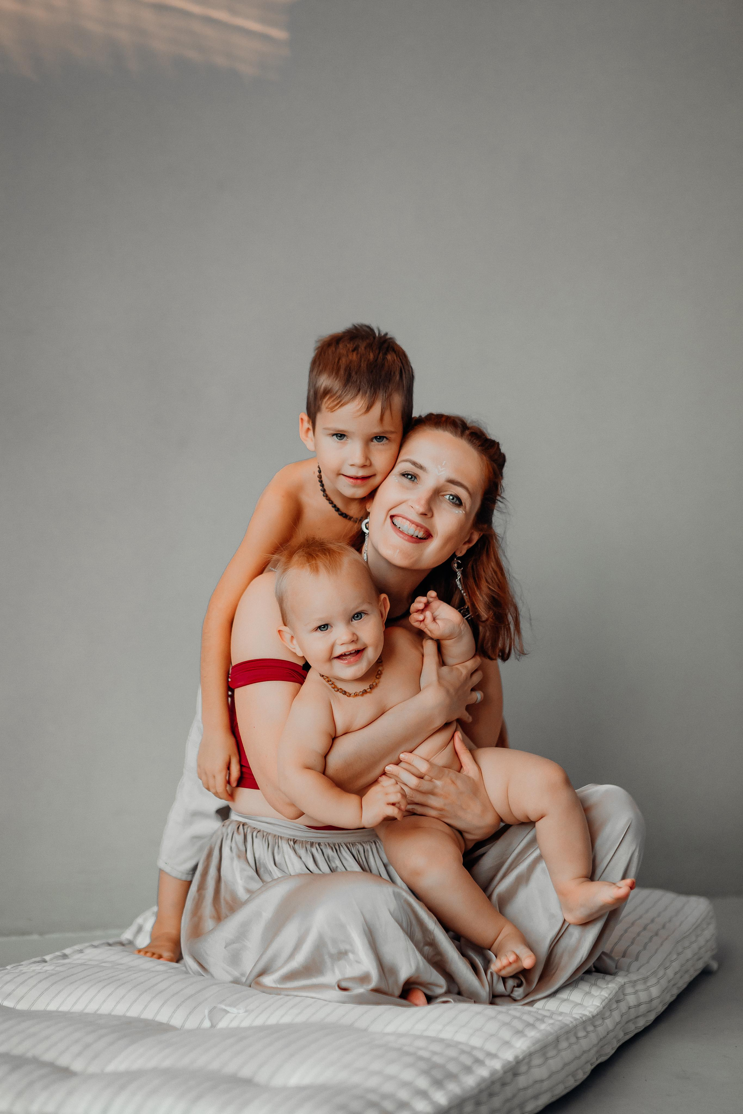 Мама Аня и дети, фотостудия Воздух, октябрь 21