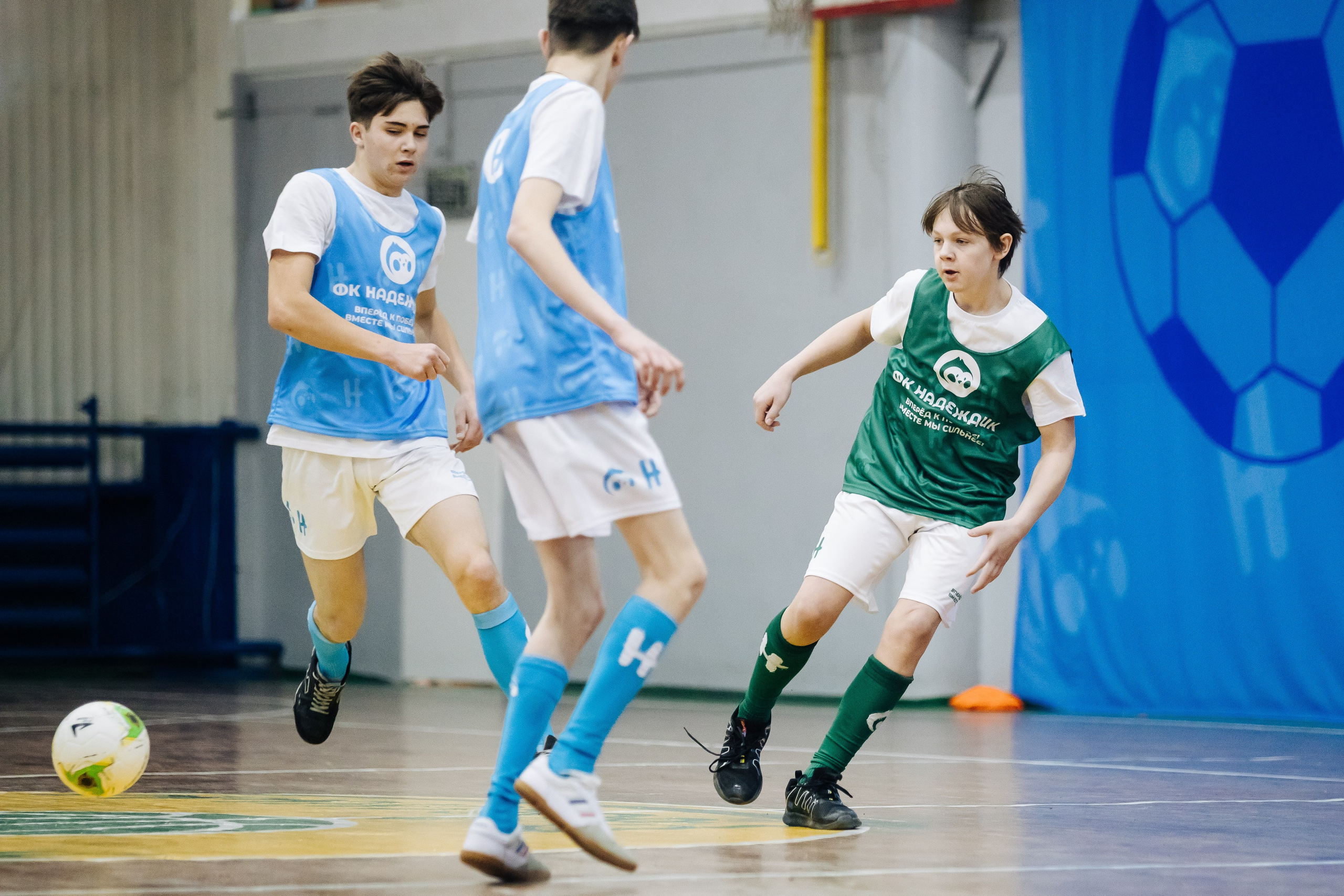 Турнир по футболу среди команд школ-интернатов Магнитогорска «Надеждик CUP» // 08.12.2024. Денис Прохоров Фотограф в г. Магнитогорск