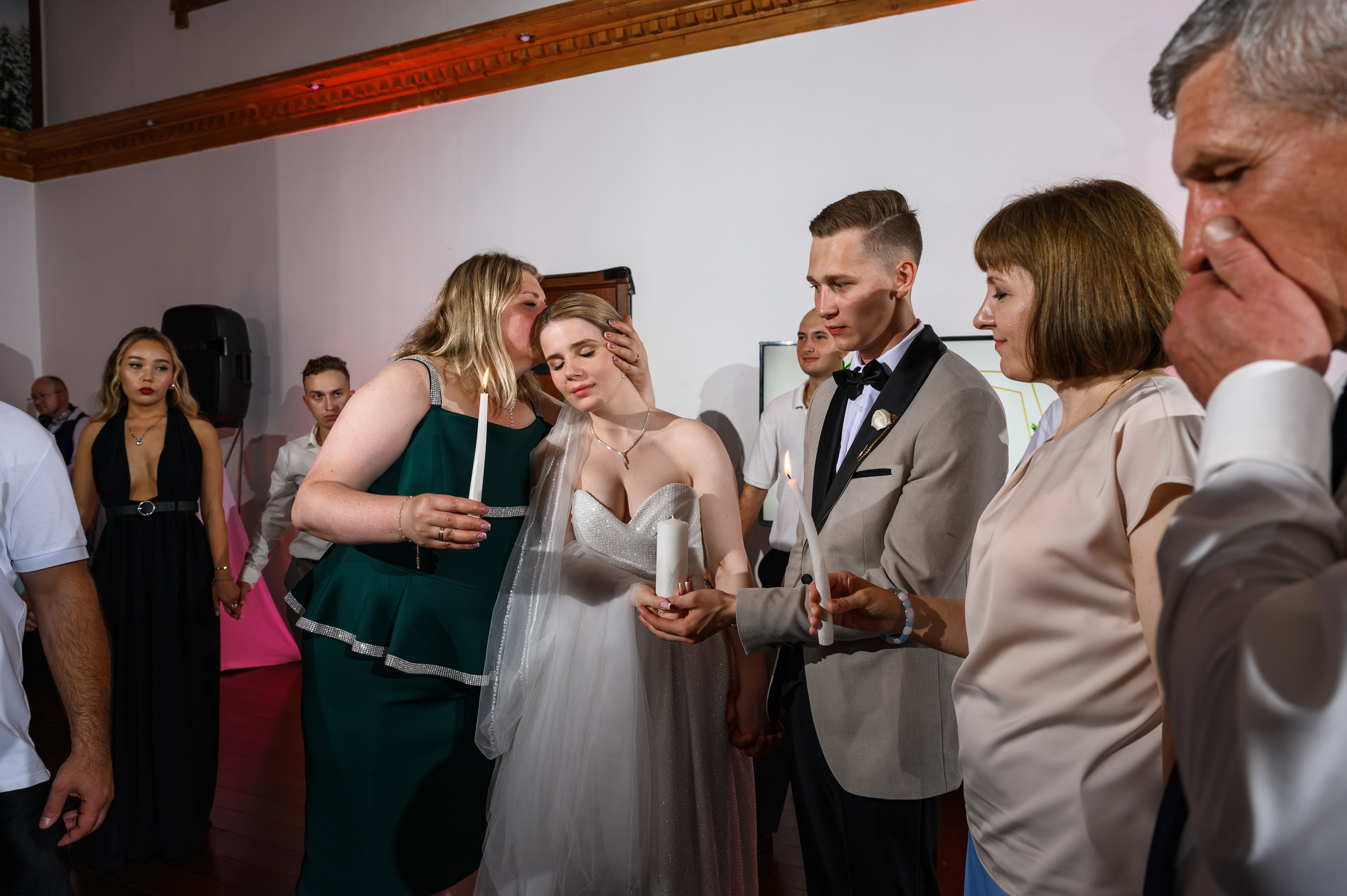 Свадебная фотосессия Банкетный зал Замок Монсоро. Свадебный фотограф Москва Юрий Кульман