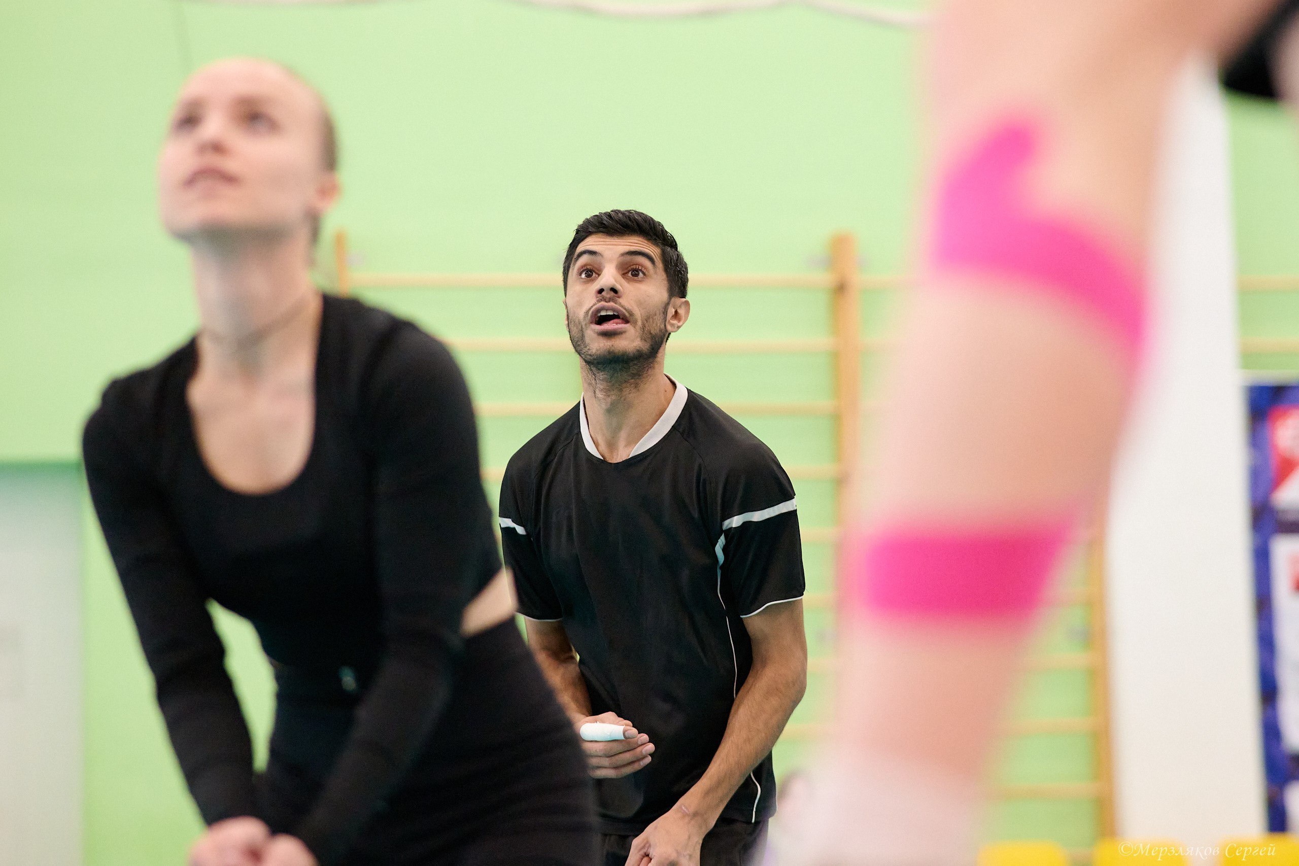Новогодний волейбольный турнир. Ижевск. 16.12.23. Спортивный репортажный фотограф в Ижевске Сергей Мерзляков