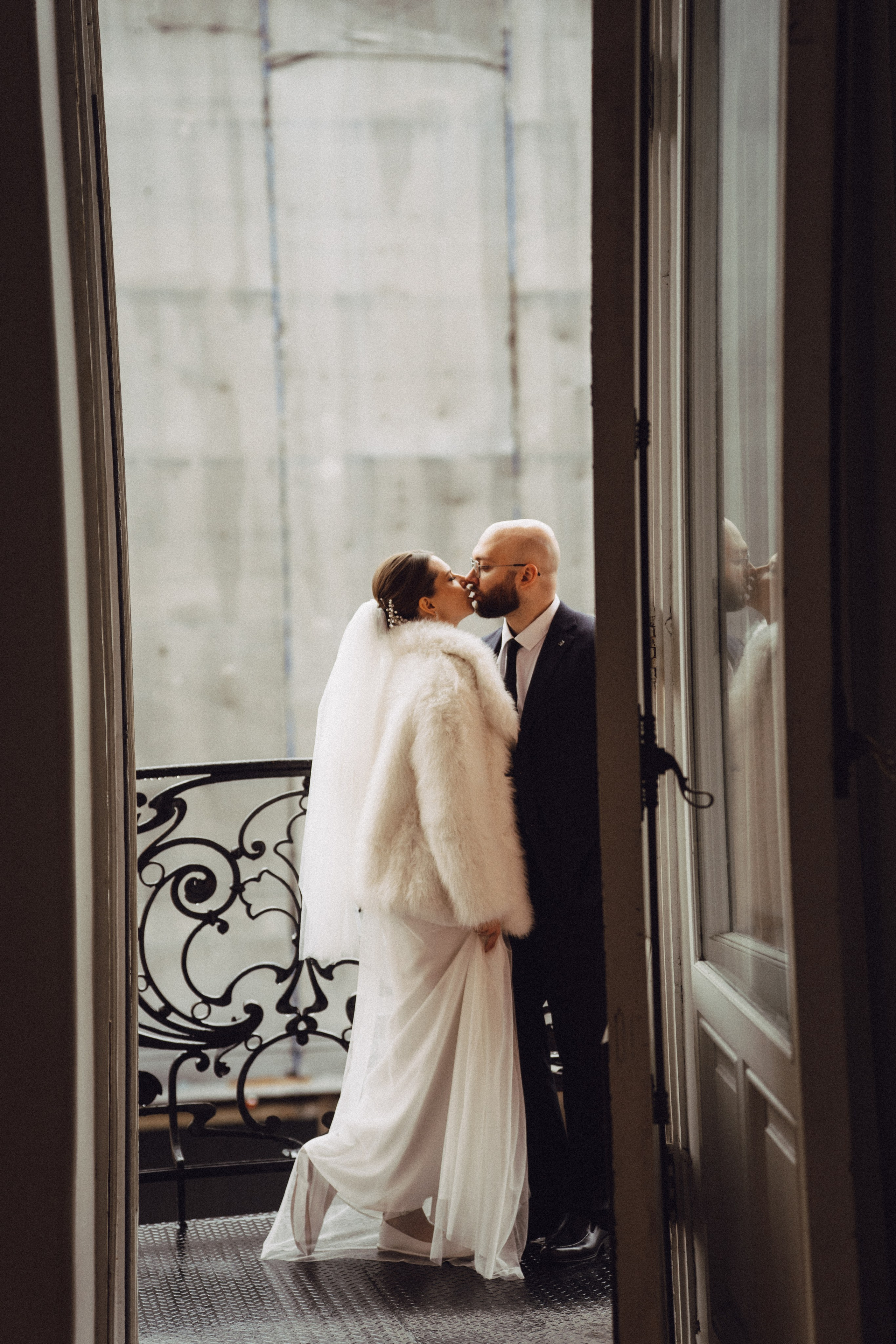 СВАДЕБНАЯ СЬЕМКА ВО ВТОРОМ ДВОРЦЕ (ДЕКАБРЬ) ТАКЖЕ СЬЕМКА В СТУДИИ НА ЧЕРНЫШЕВСКОЙ. Профессиональный фотограф, Санкт-Петербург — Виктория Богомолова