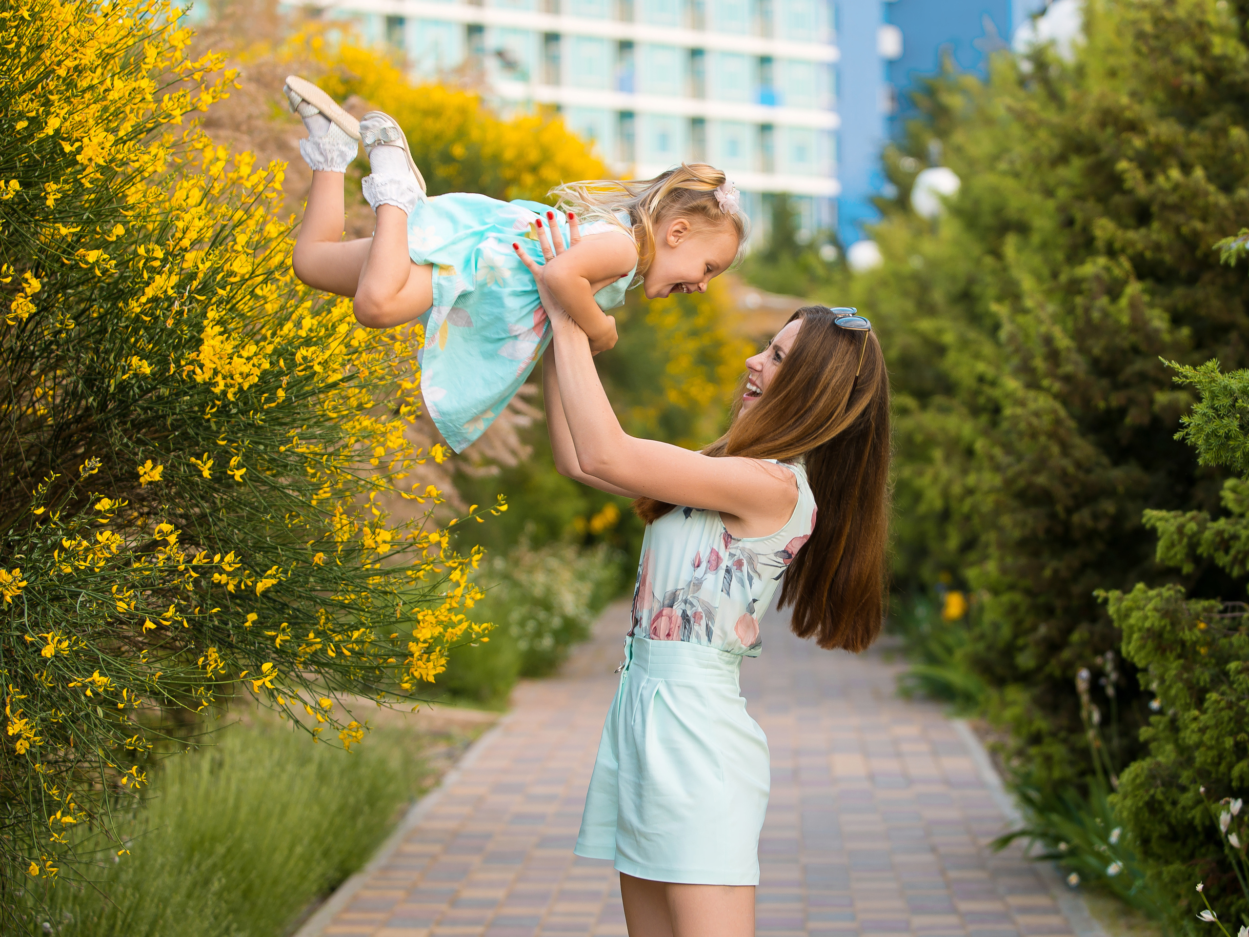 Подобрать лучшего фотографа недорого. Фотограф в Севастополе Погребняк Александра. Уточнить, зарезервировать дату для фотосъемки +79788481042