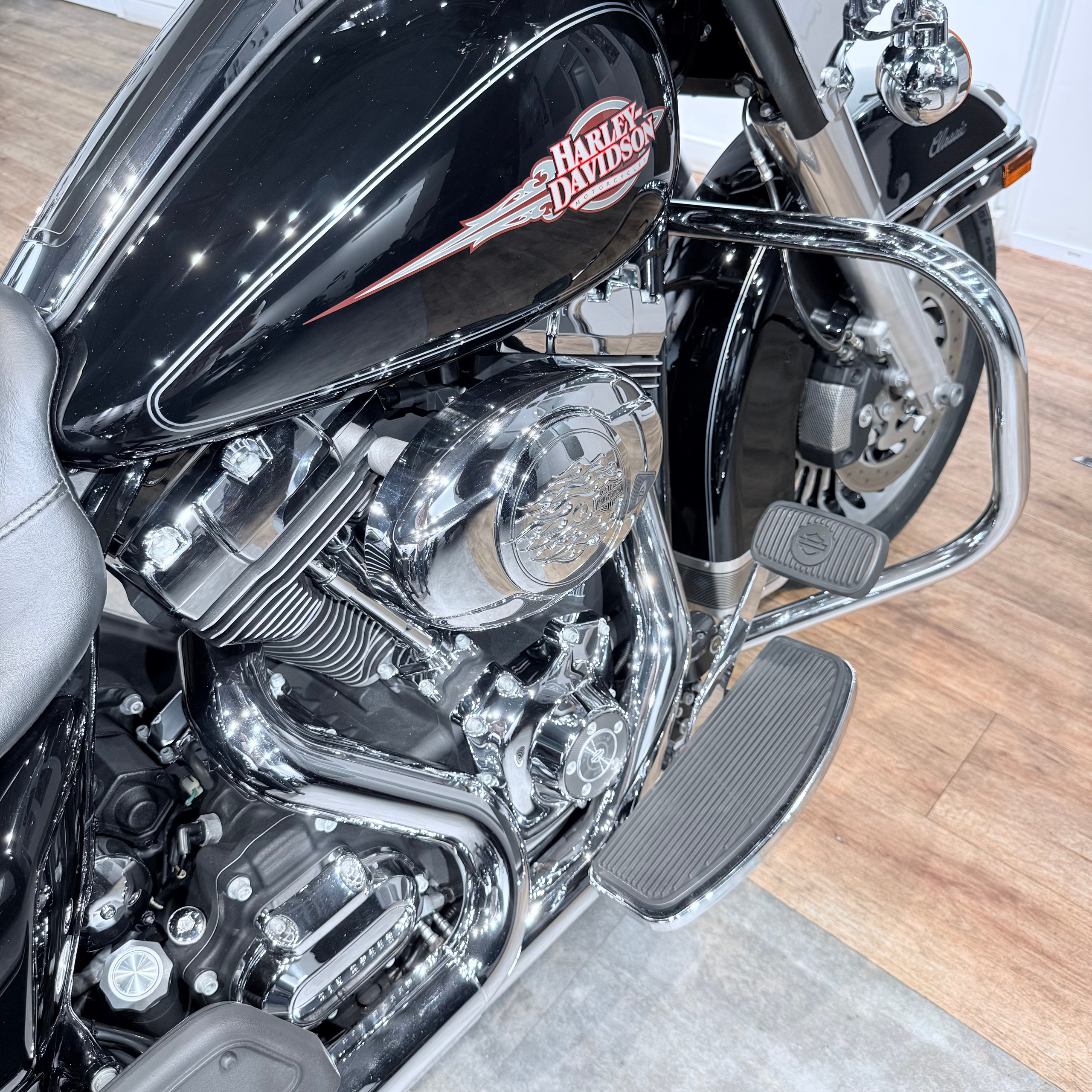 2010 Street Glide АВS Vivid Вlаck. Hello Davidson, Москва. Только хорошие мотоциклы…