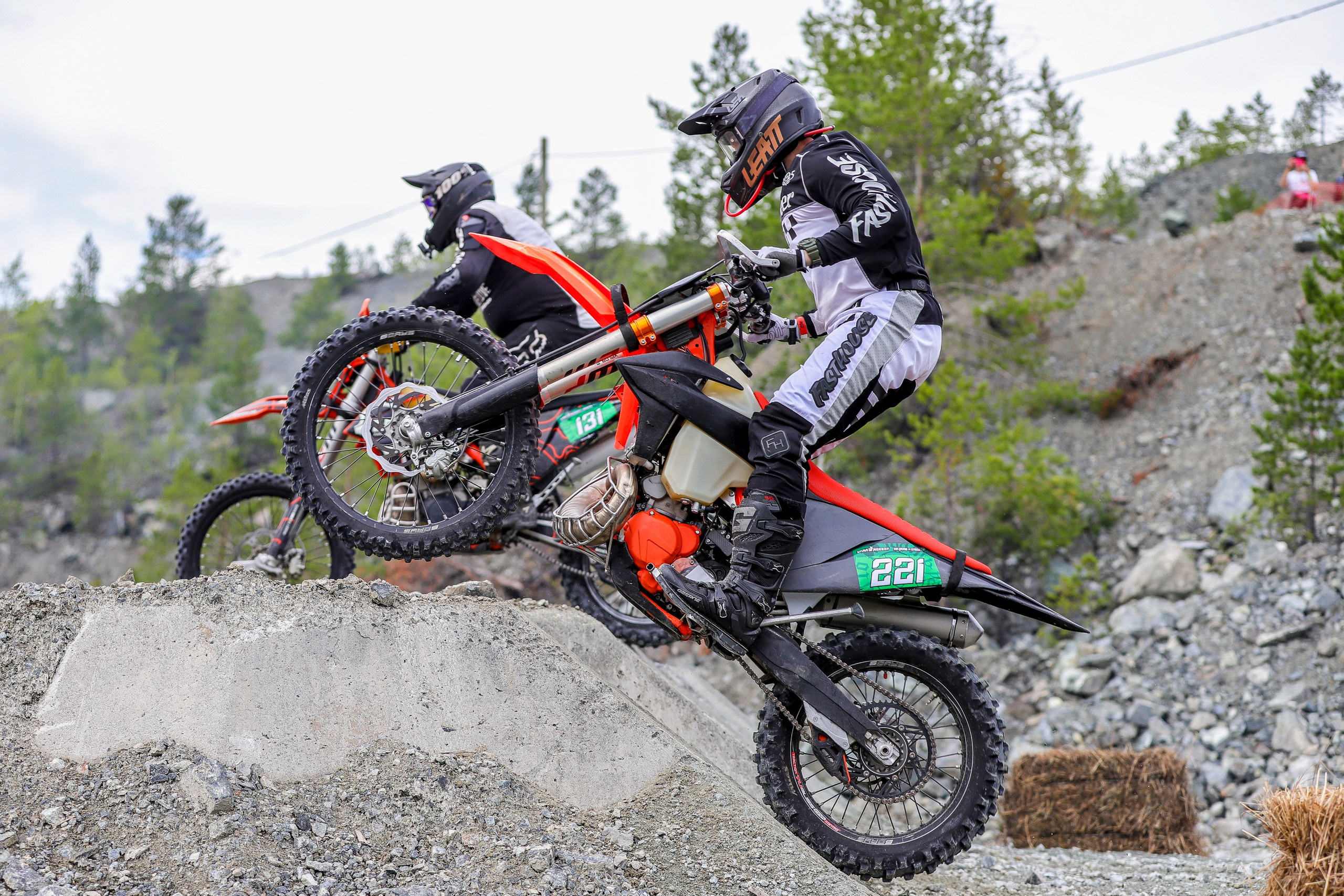 Мотофестиваль эндуро На угле. Спортивный и репортажный фотограф в Екатеринбурге Пустовая Аделя