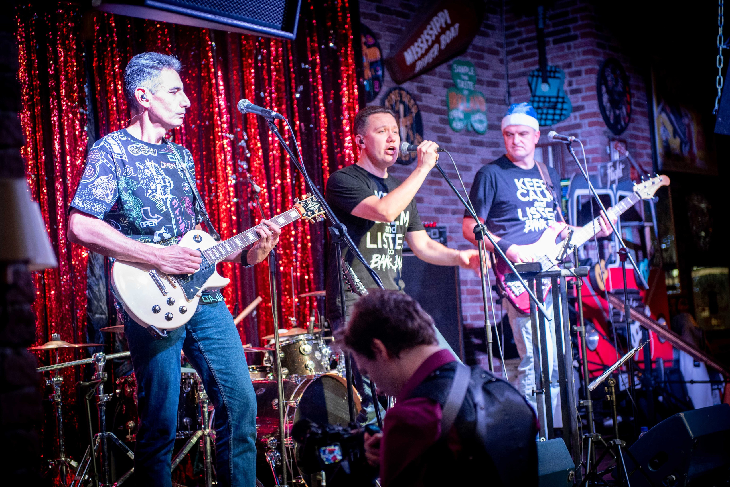 LifePub 16.12.2024. Московская кавер-группа BankBand