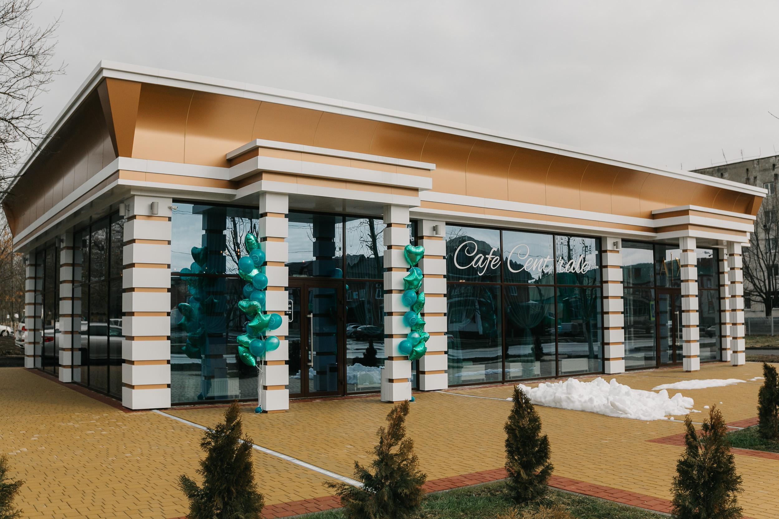 Открытие кафе «Centrale». Photographer and videographer for wedding in Italy: Rome, Milan, Venic