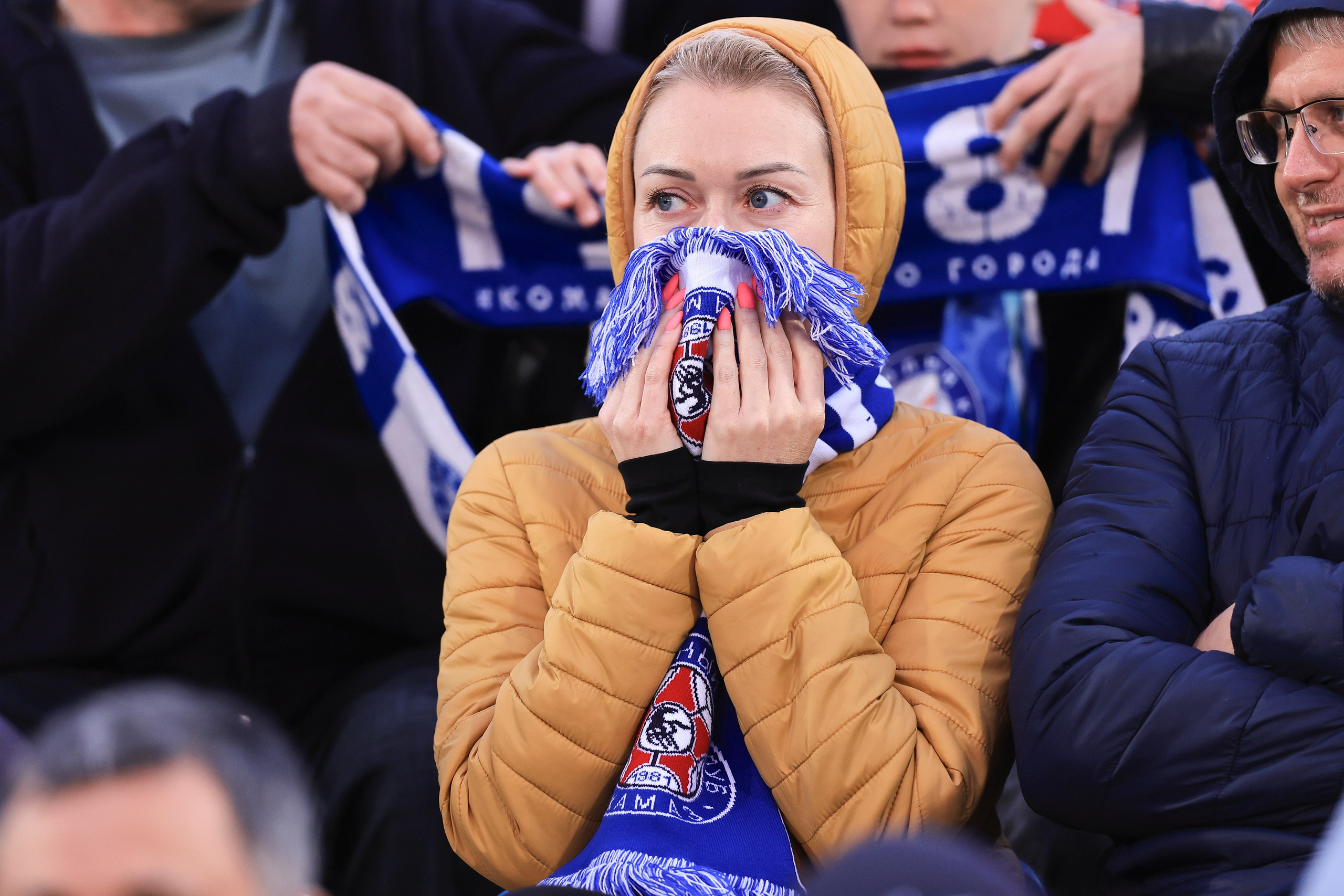 ФК Камаз — ФК Акрон. Спортивный репортажный фотограф Казань Нафис Сиразетдинов