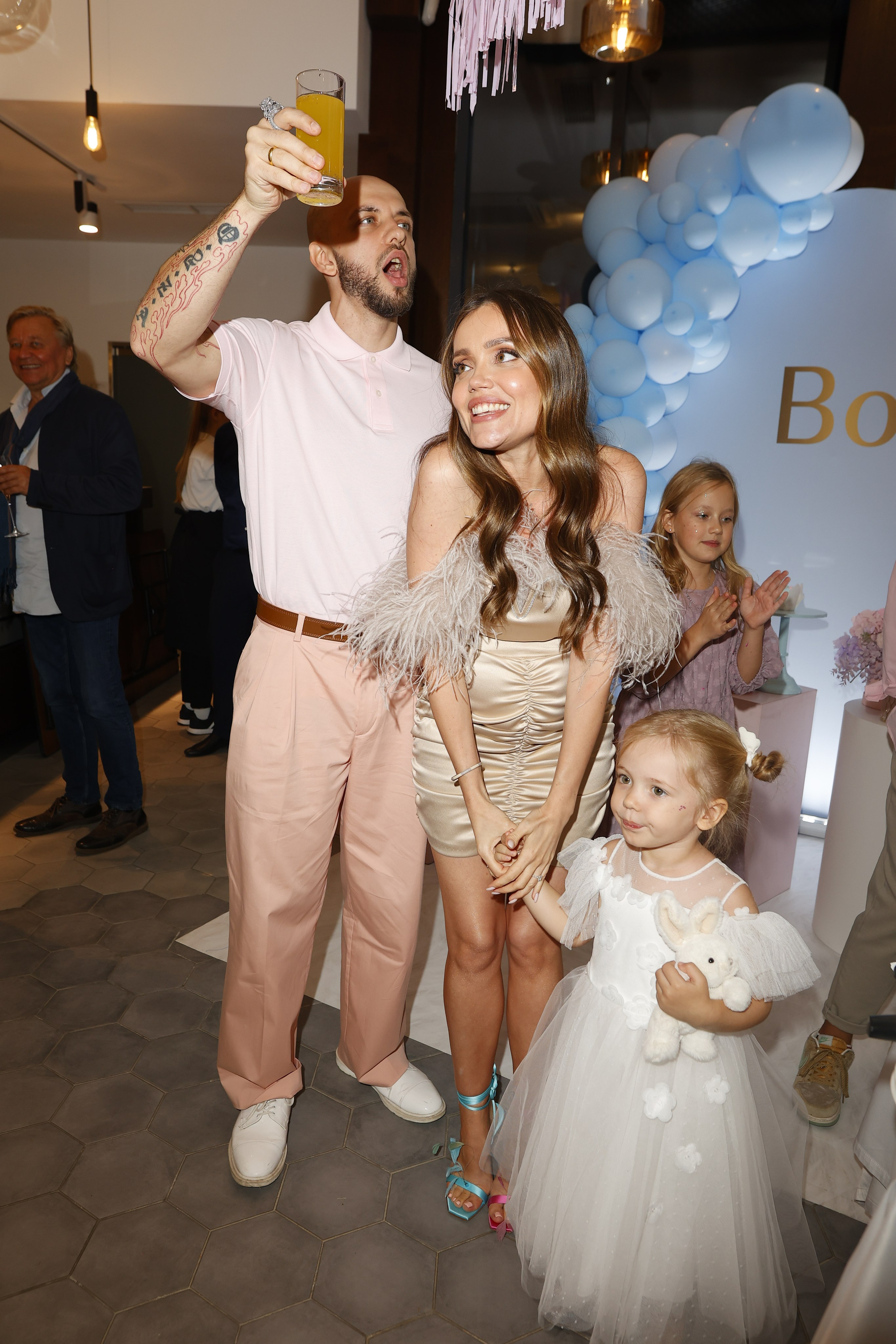 GENDER PARTY АССОЛЬ И ST. Nikolskayasecular