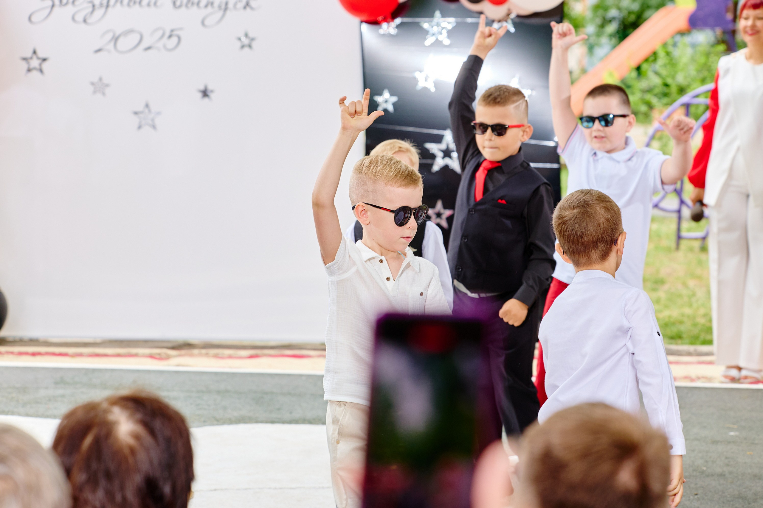 Выпускной 45 сад. Фотограф Выпускные альбомы Таганрог Сергей Коробченко