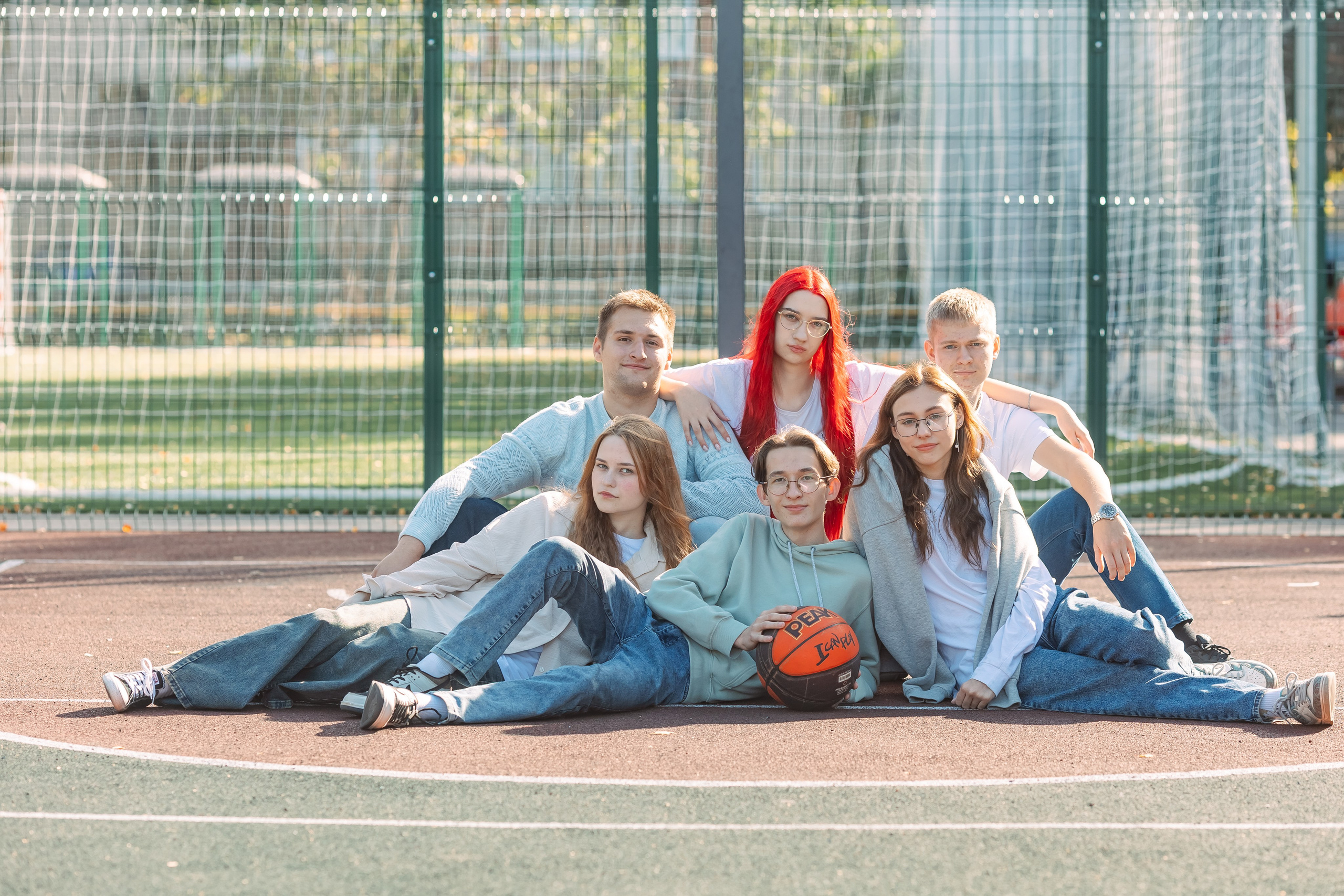 Позирование группы. Выпускные альбомы для детского сада и школы