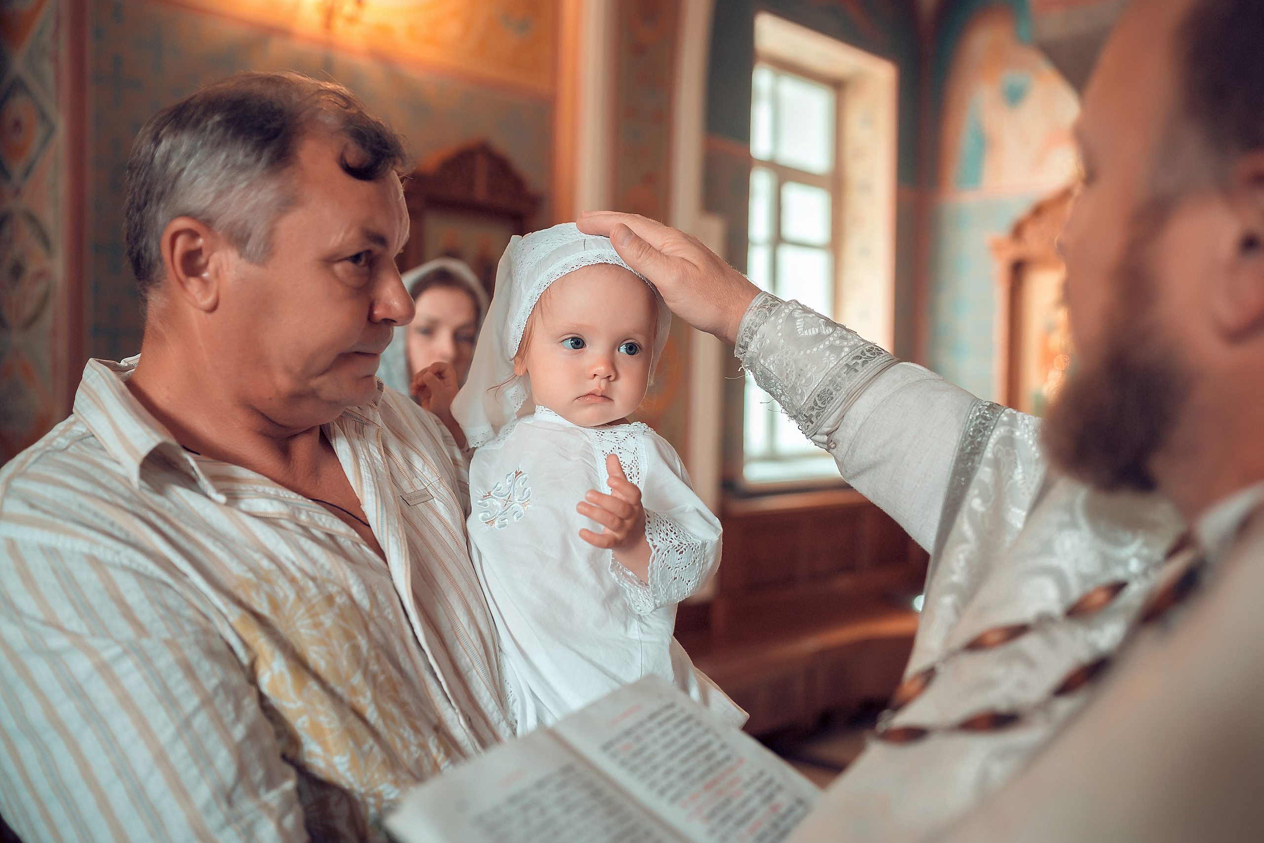 Крещение Софии Храм Иоанна Предтечи. Фотограф на Крещение и Венчание в Красноярске Рамазанова Юлия