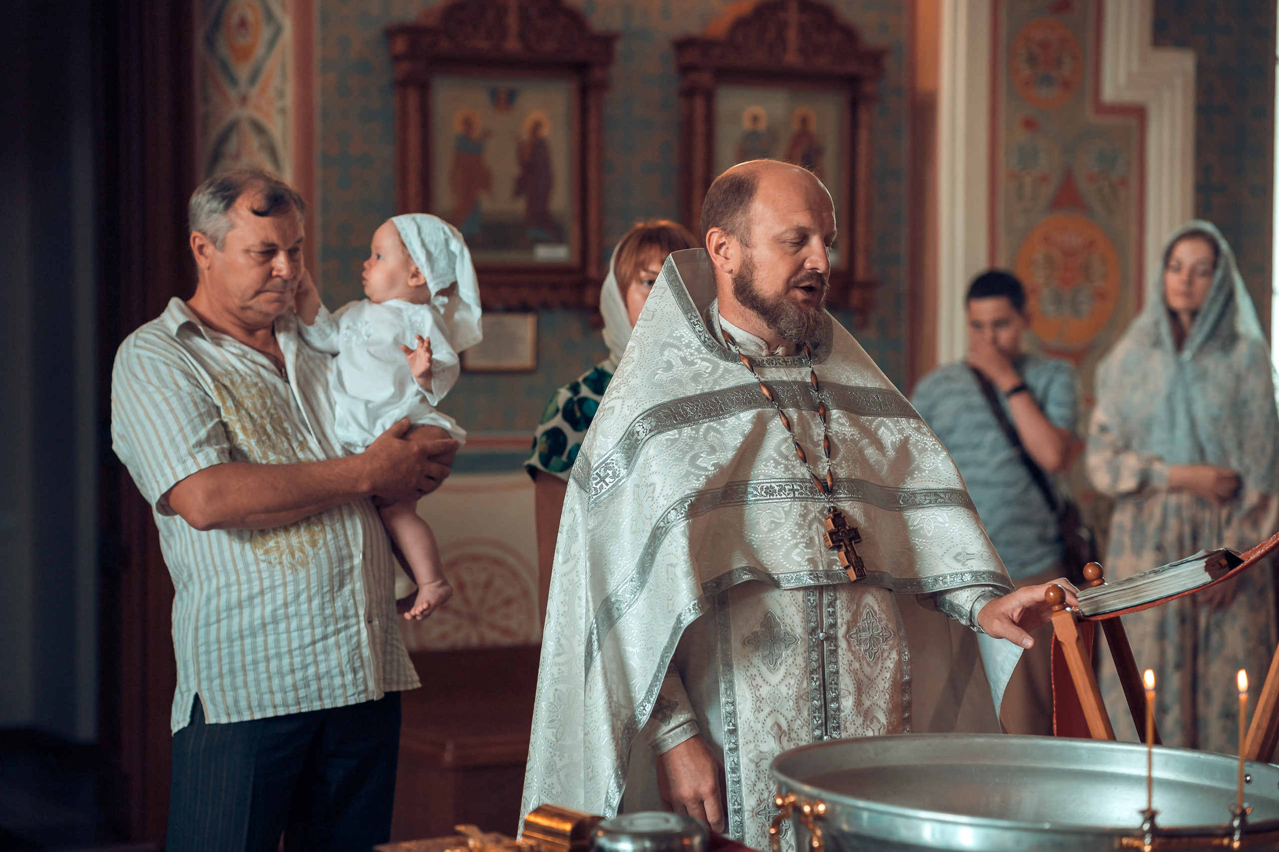 Крещение Софии Храм Иоанна Предтечи. Фотограф на Крещение и Венчание в Красноярске Рамазанова Юлия