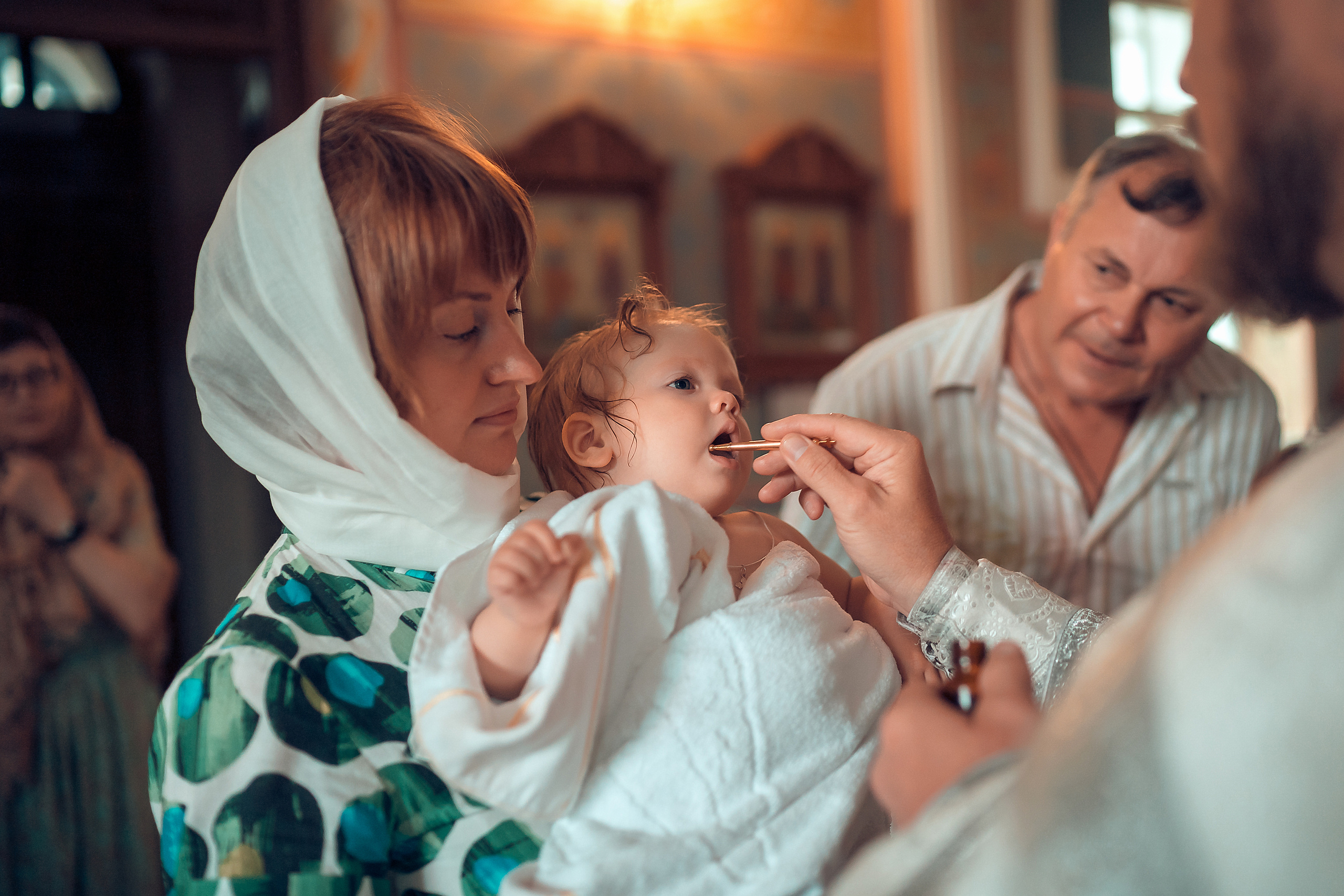Крещение Софии Храм Иоанна Предтечи. Фотограф на Крещение и Венчание в Красноярске Рамазанова Юлия