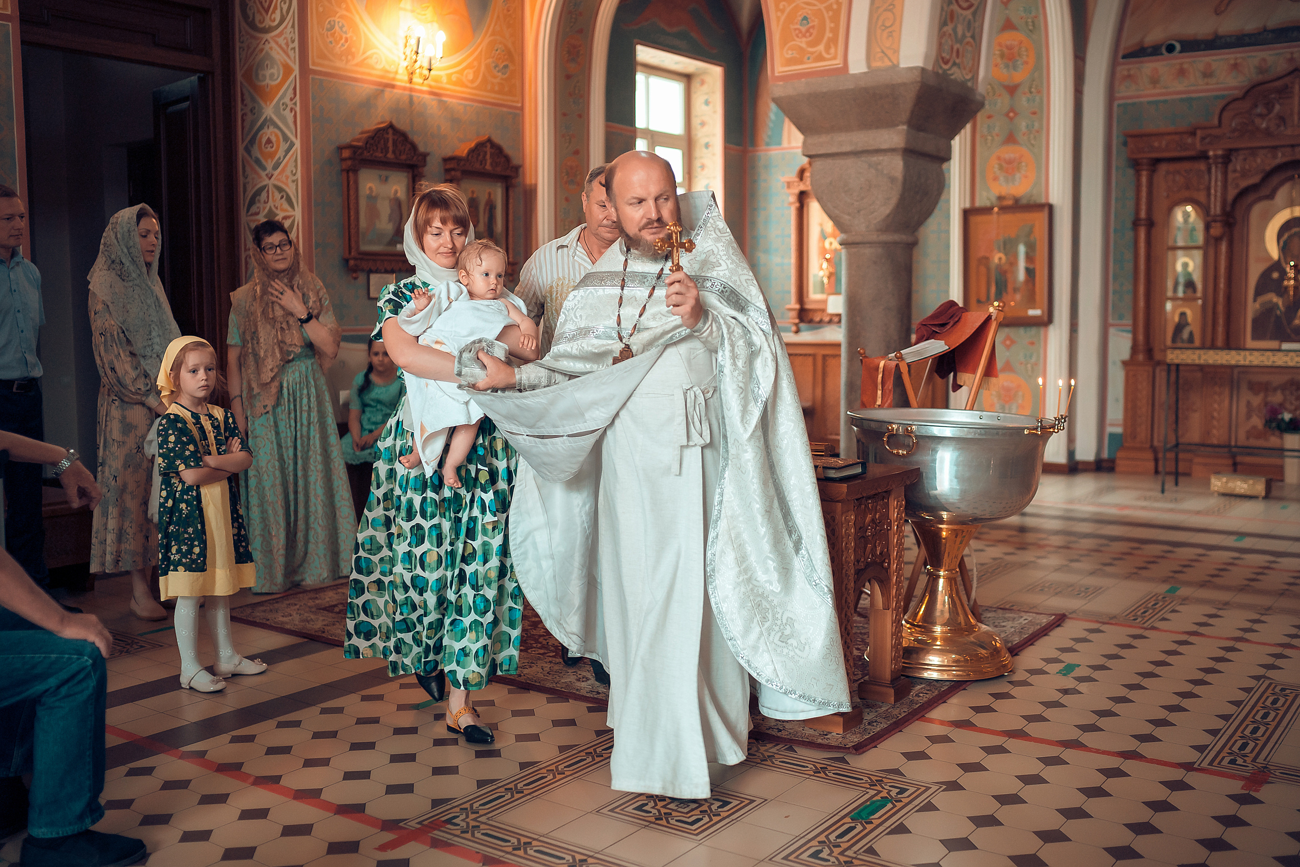 Крещение Софии Храм Иоанна Предтечи. Фотограф на Крещение и Венчание в Красноярске Рамазанова Юлия