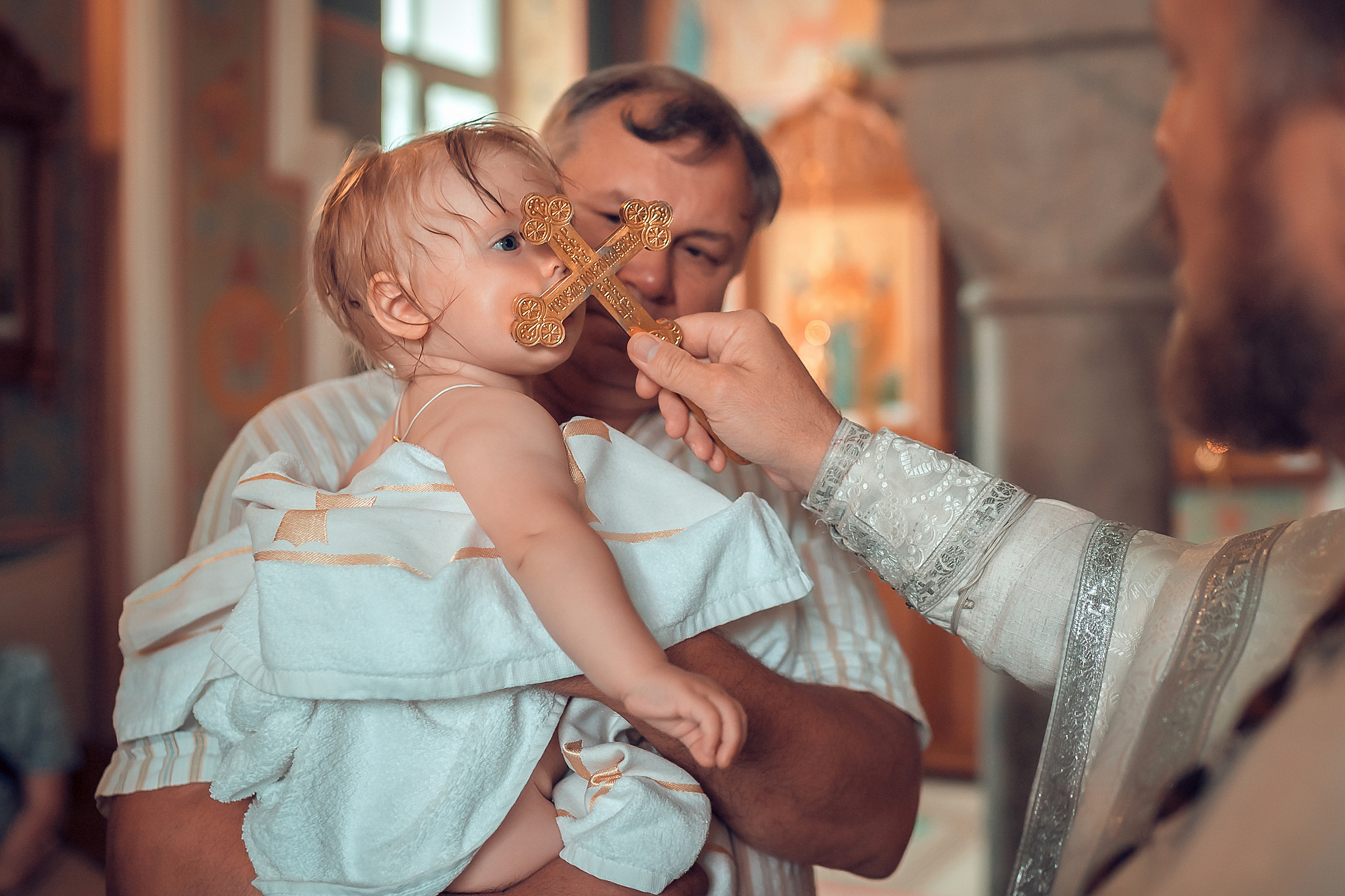 Крещение Софии Храм Иоанна Предтечи. Фотограф на Крещение и Венчание в Красноярске Рамазанова Юлия