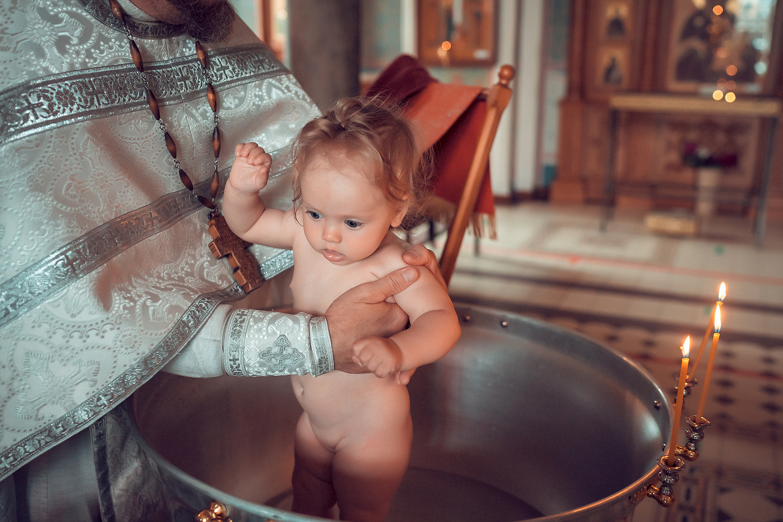 Крещение Софии Храм Иоанна Предтечи. Фотограф на Крещение и Венчание в Красноярске Рамазанова Юлия