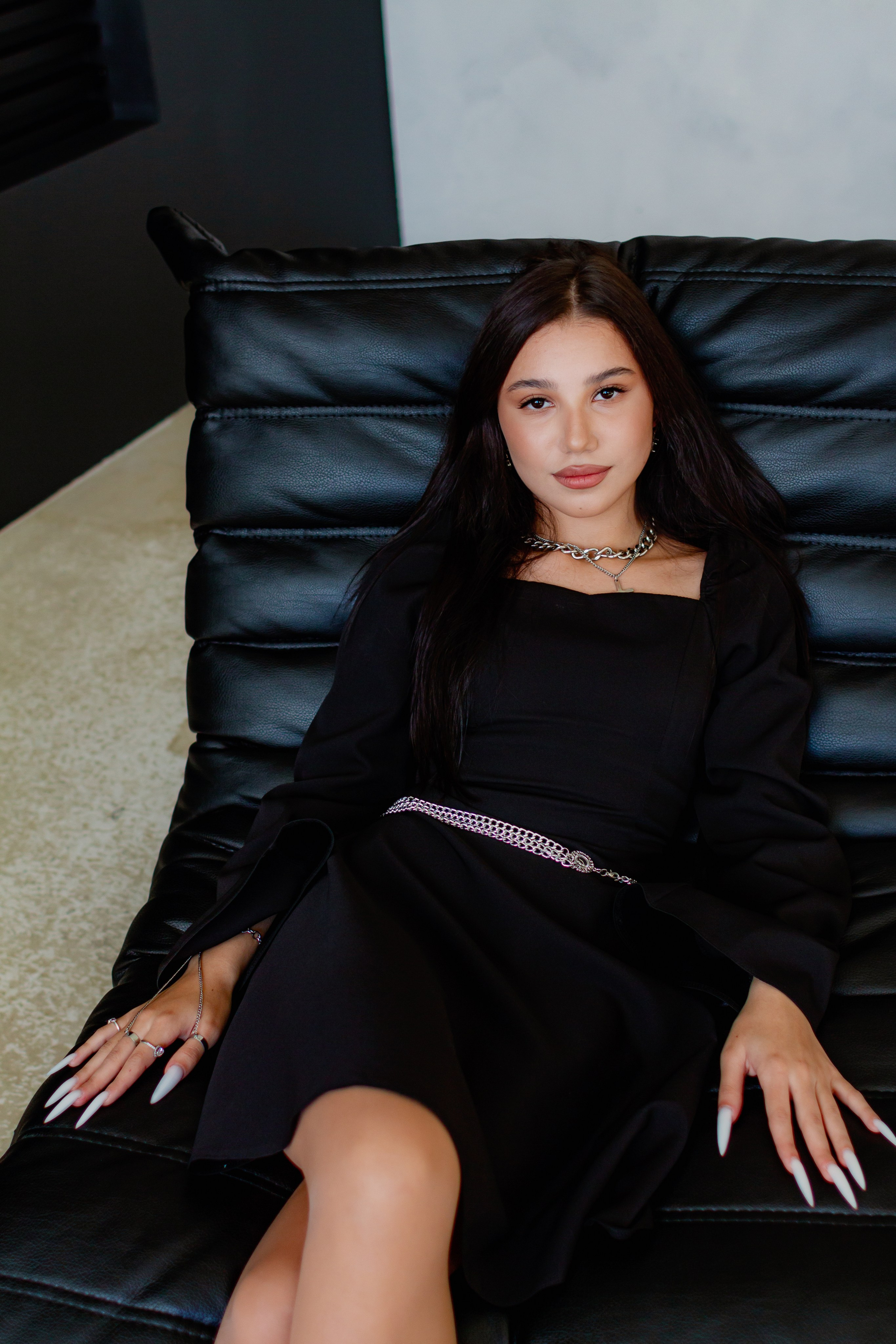 Эля и Лиза. Сёстры. Фотосессия в студии, Екатеринбург. Фотограф в Екатеринбурге Пойгина Елена