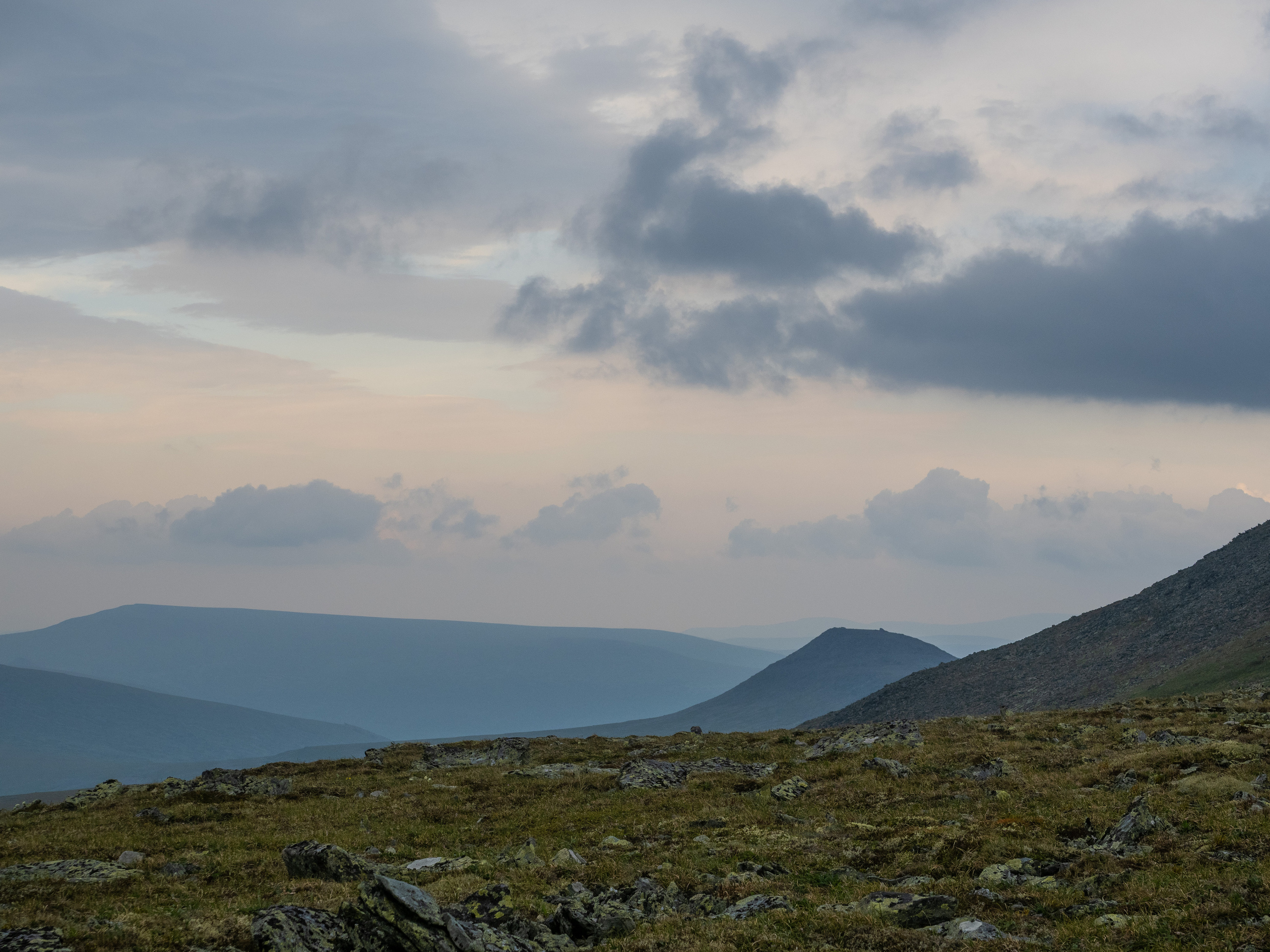 Перевал Дятлова, Ворота Отортена. Творческие сьемки
