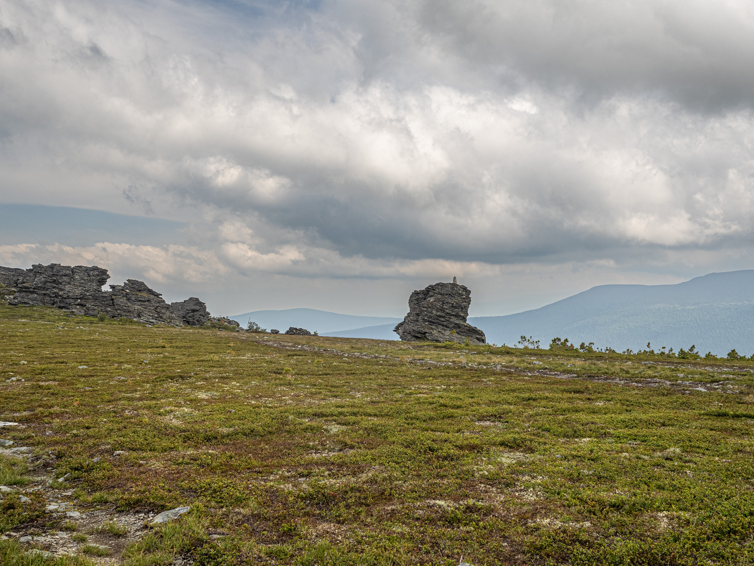 Перевал Дятлова, Ворота Отортена. Творческие сьемки