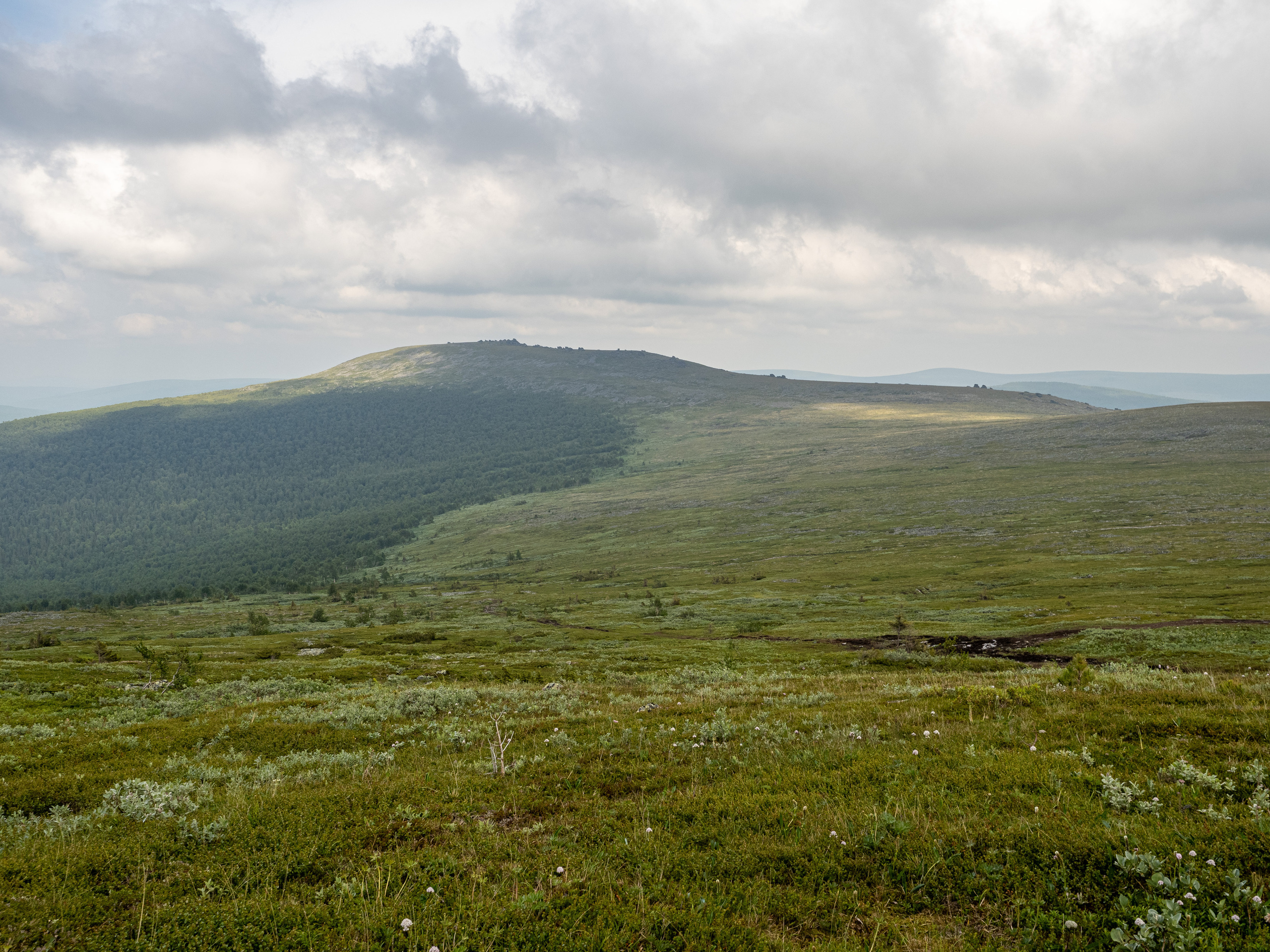 Перевал Дятлова, Ворота Отортена. Творческие сьемки