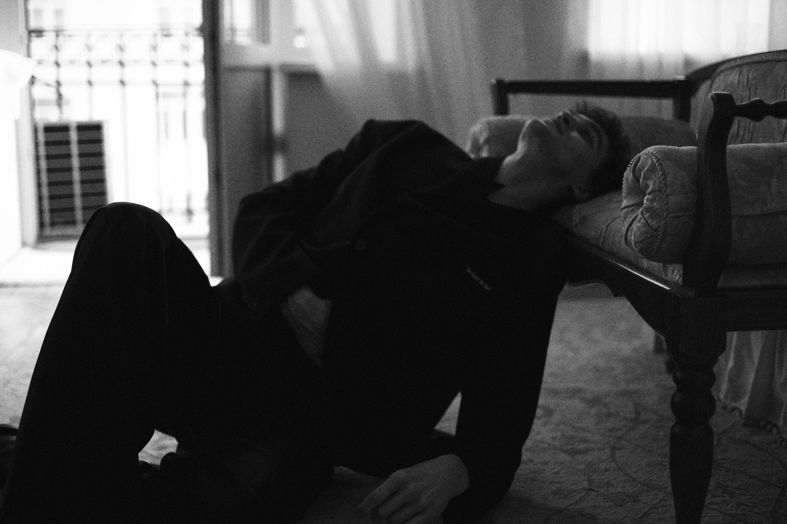 89233. Главная