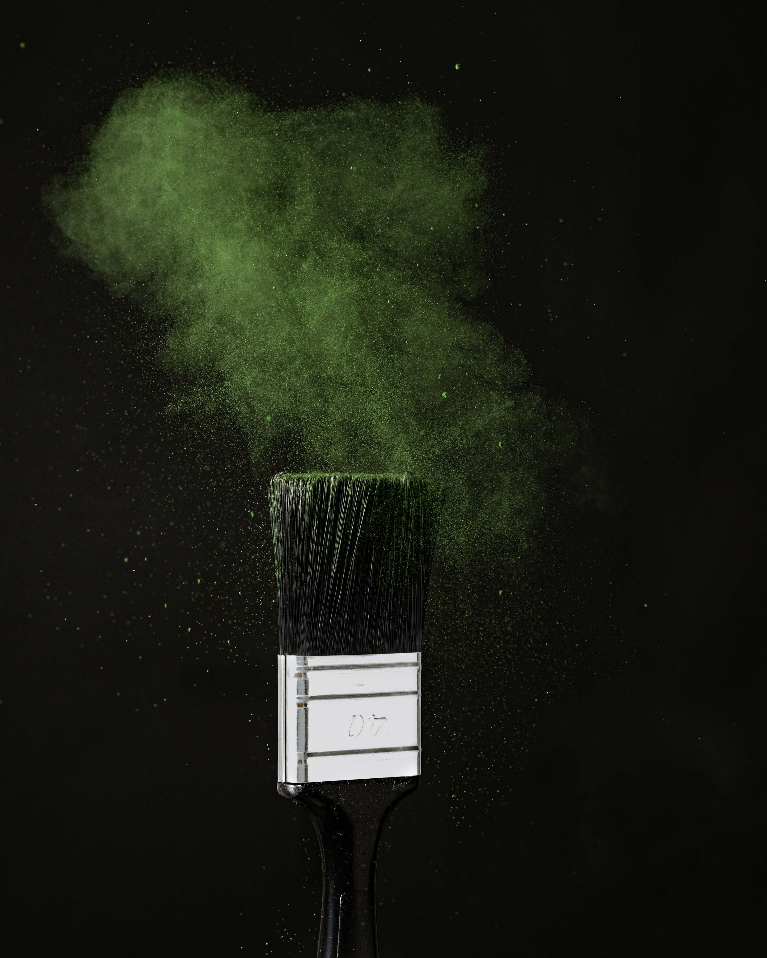 СЪЕМКА БЫСТРЫХ ПРОЦЕССОВ. Предметный фотограф в Москве