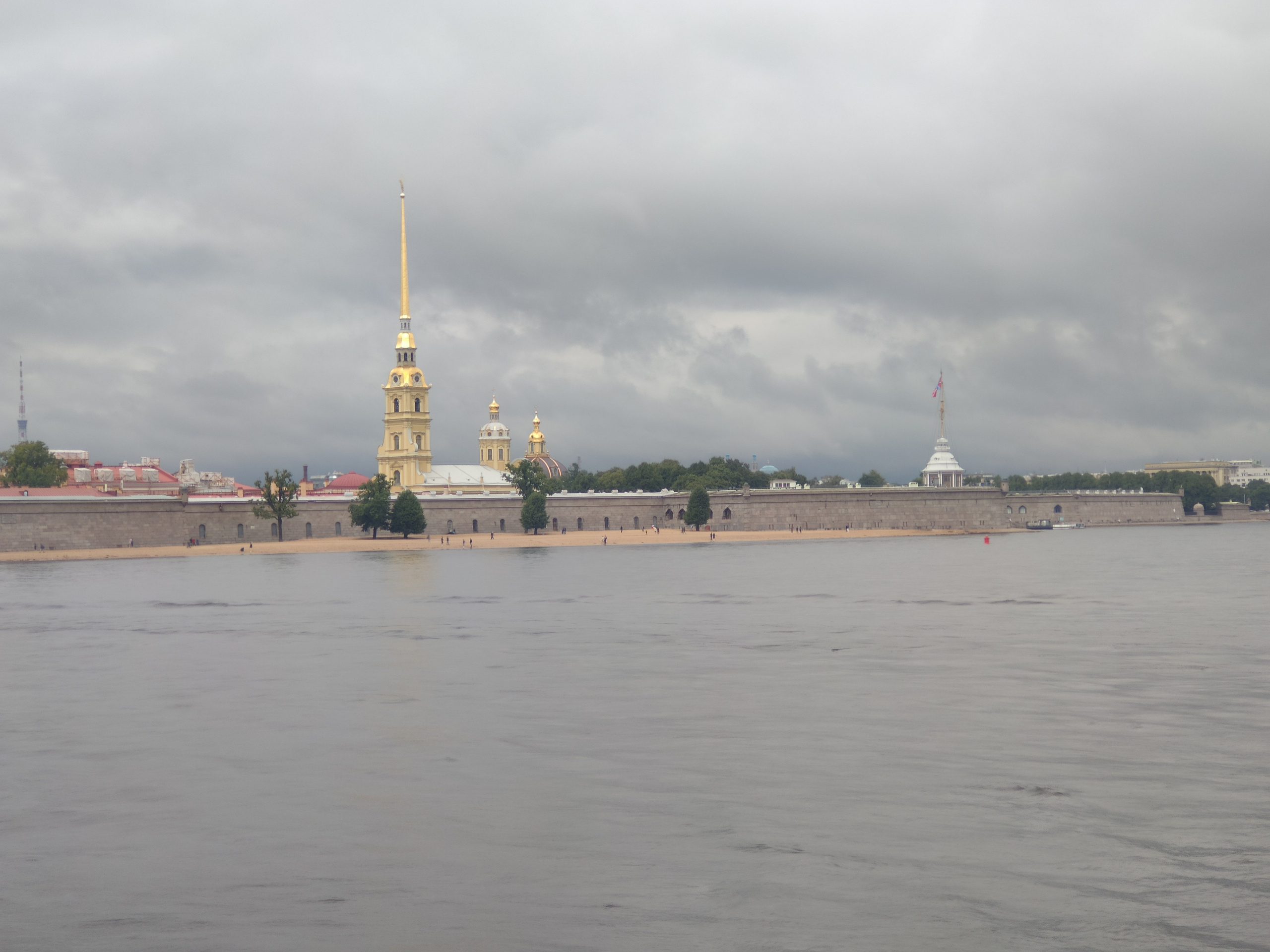 Петропавловка днем и с воды - не частый кадр в моей коллекции