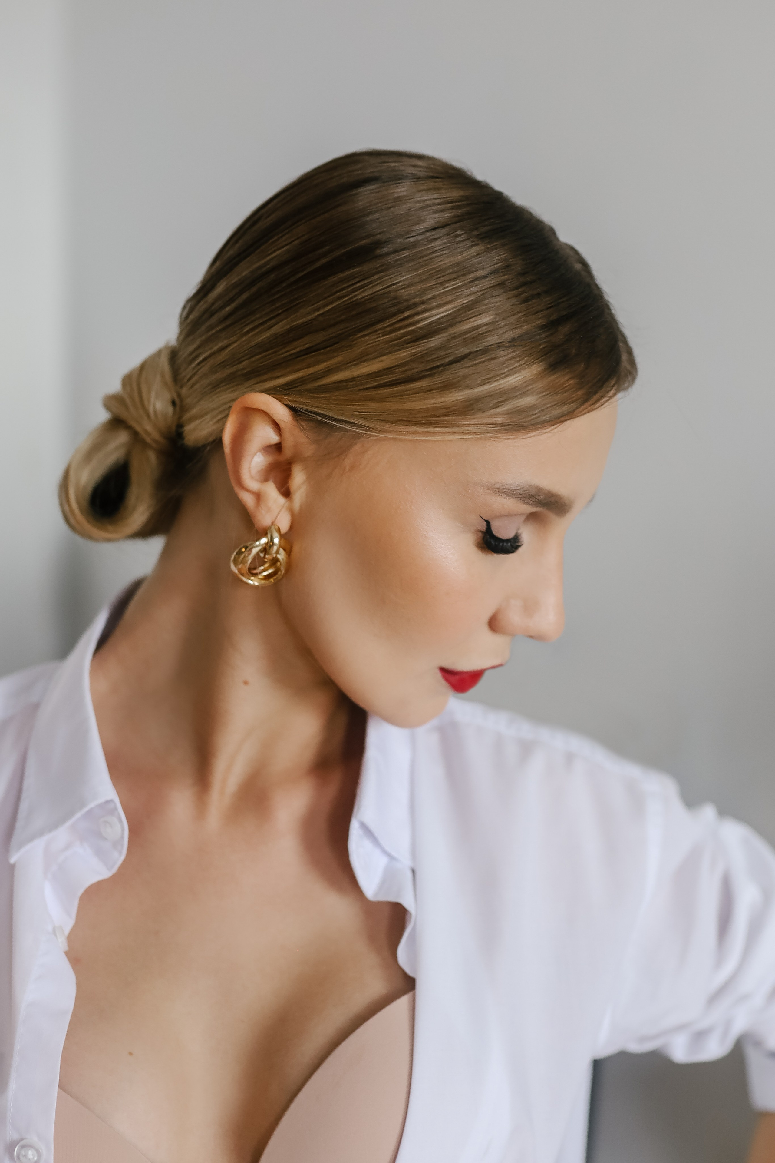 Контент для мастера лазерной эпиляции Кристины. Фотопродакшн продающего контента