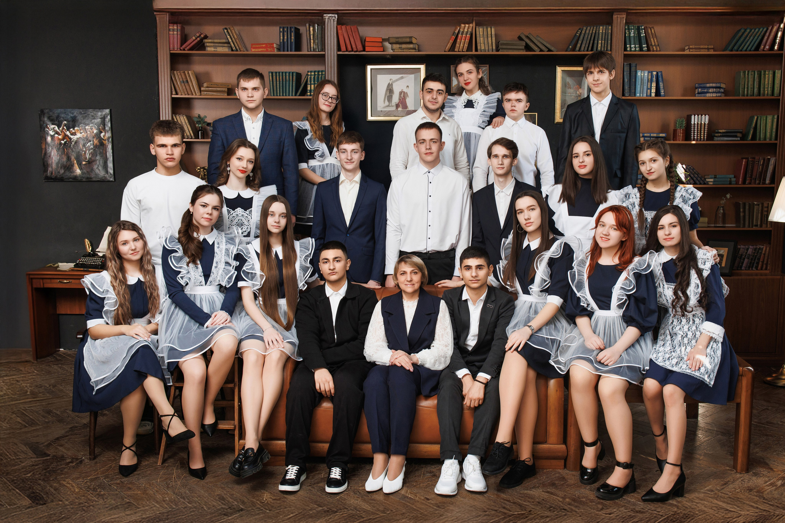 Локация для коллективных кадров № 3. Выпускные альбомы клевербук Воронеж