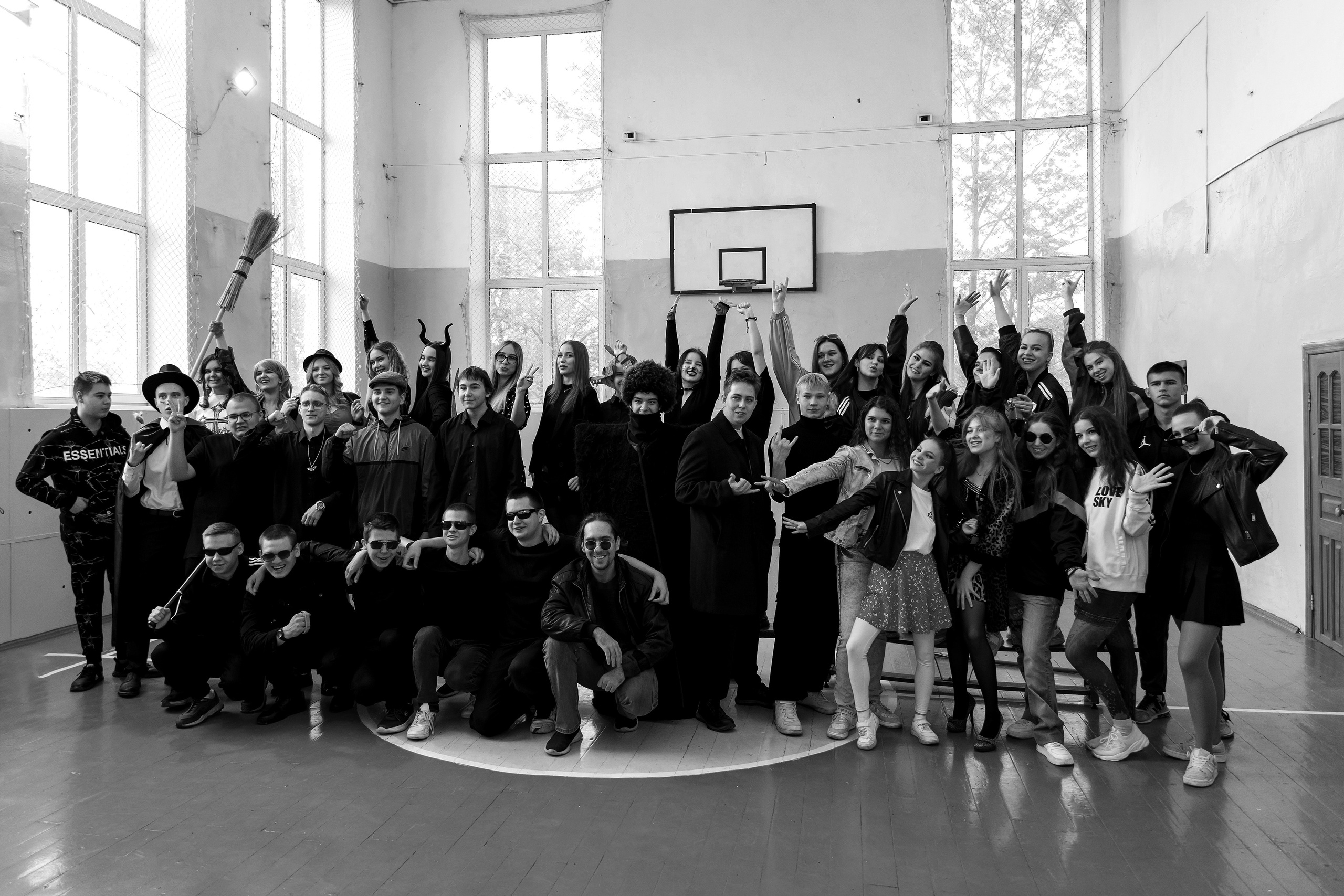 11 класс день не послушания в школе. Фотограф Любовь Корниенко, Примоский край