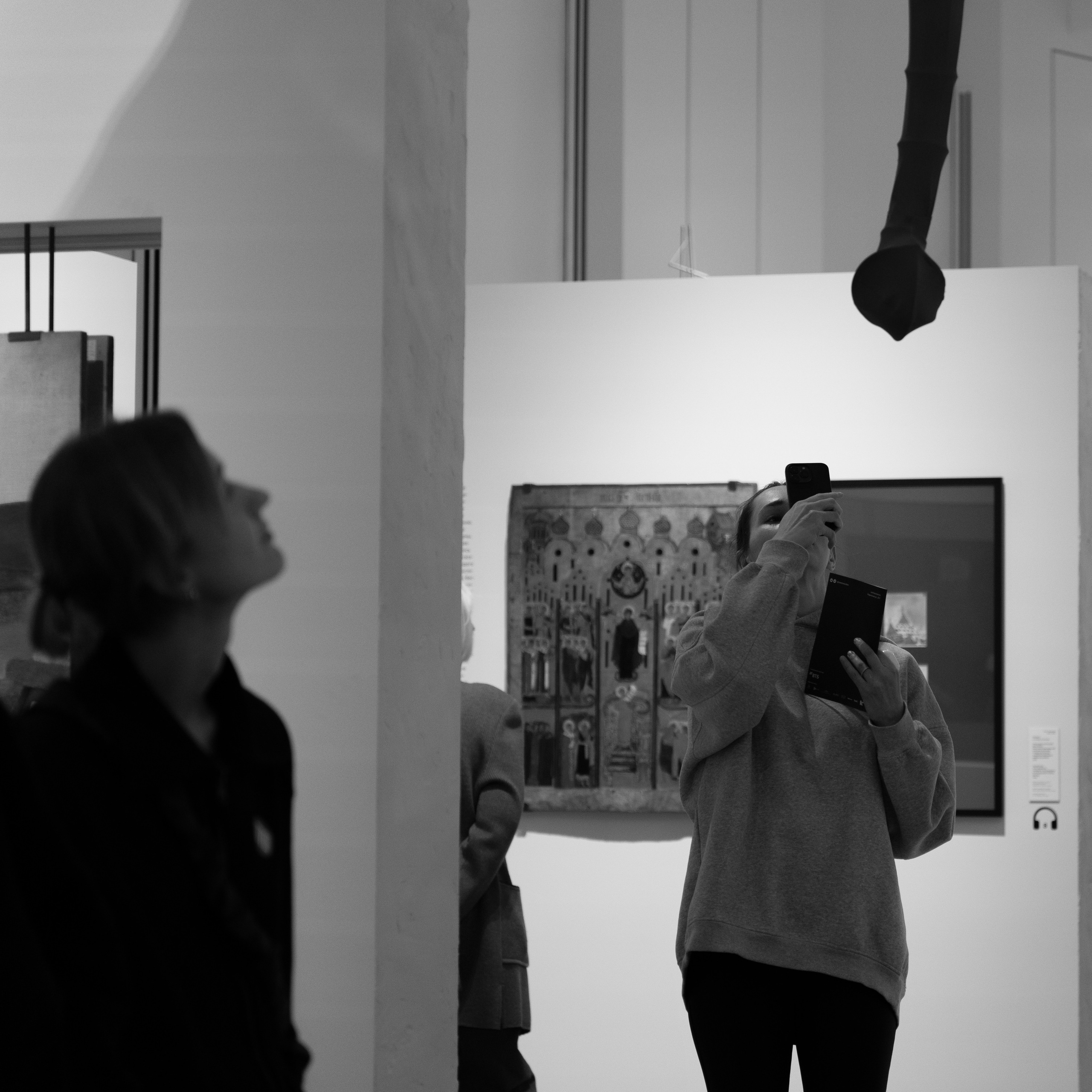 Выставка в Зотов Центре: «Русское невероятное». Фотограф в Москве. Шахабудин