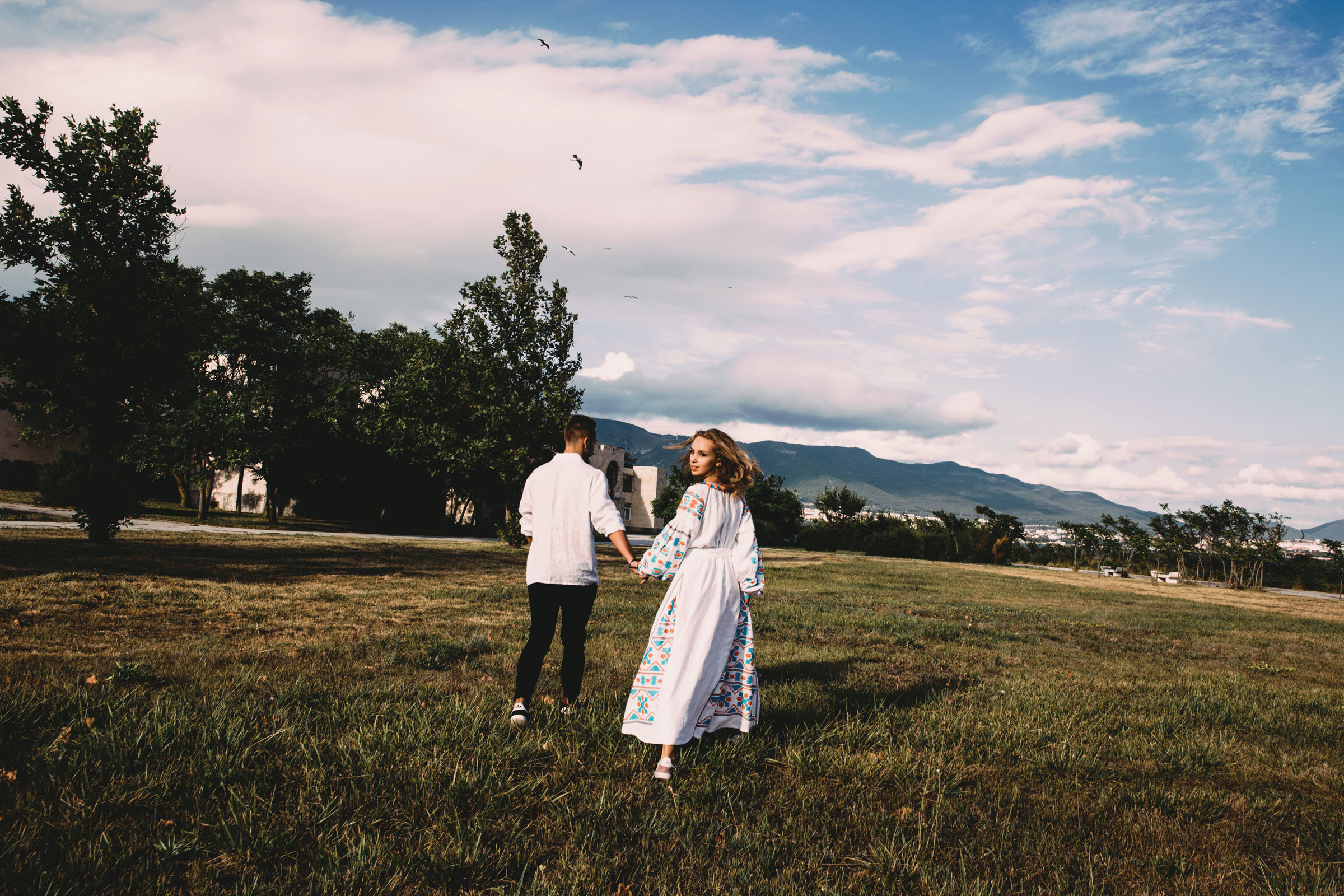 Я держу её за руку //Игорь&Кристина. Фотограф Алутера Ирина