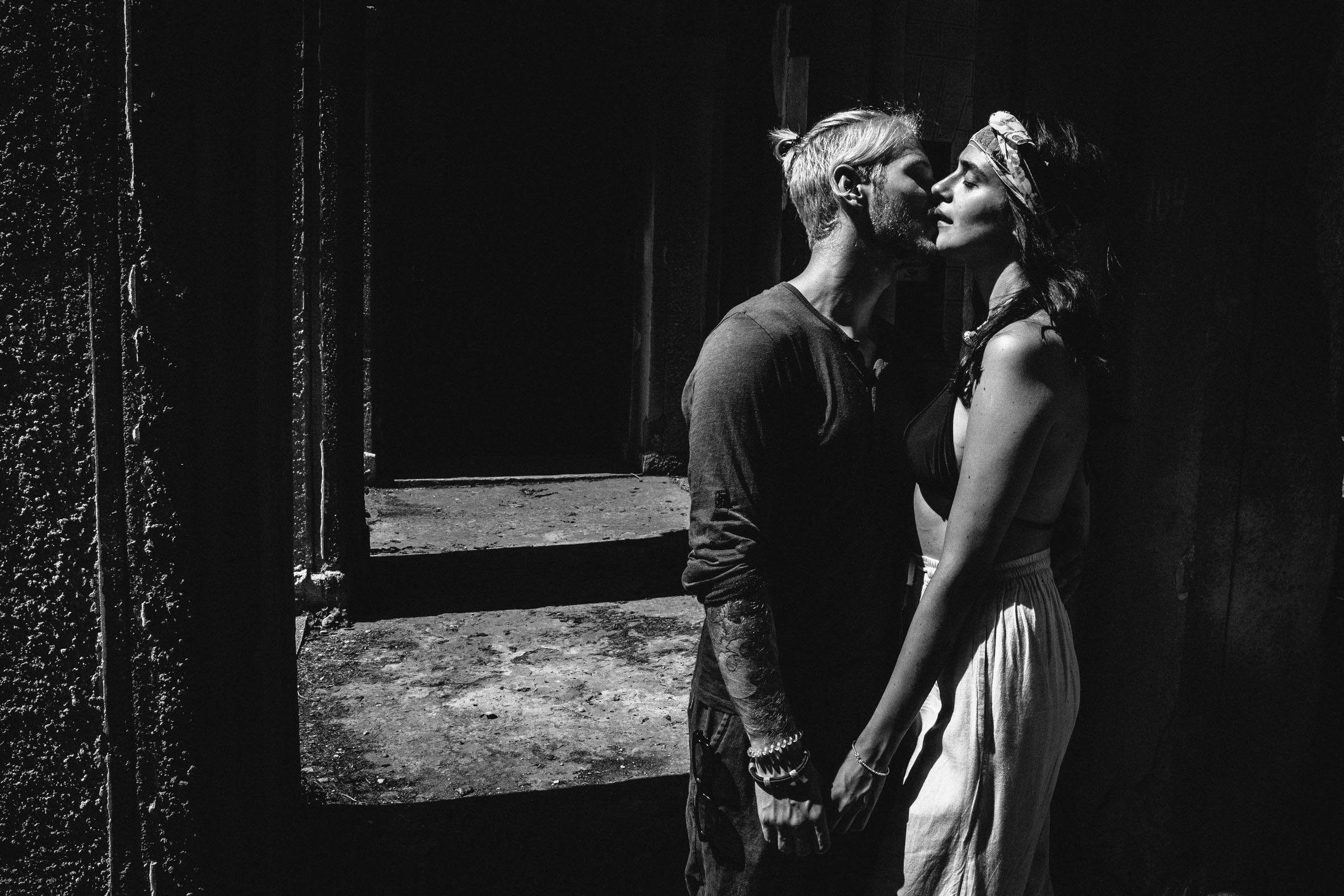 Здесь могут водиться тигры //Ангелина&Андрей. Фотограф Алутера Ирина