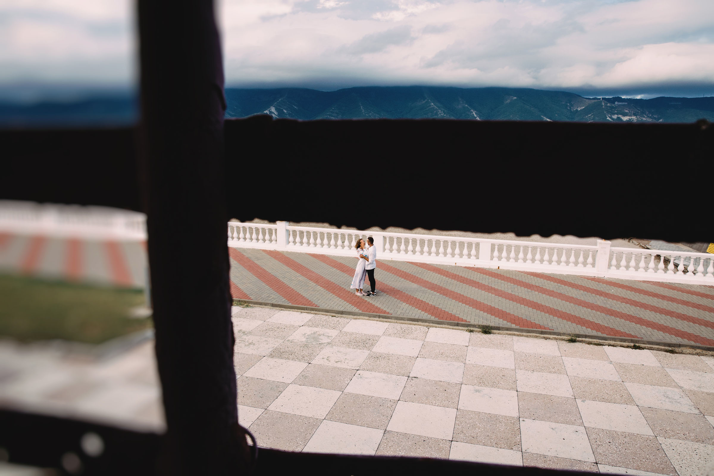 Я держу её за руку //Игорь&Кристина. Фотограф Алутера Ирина