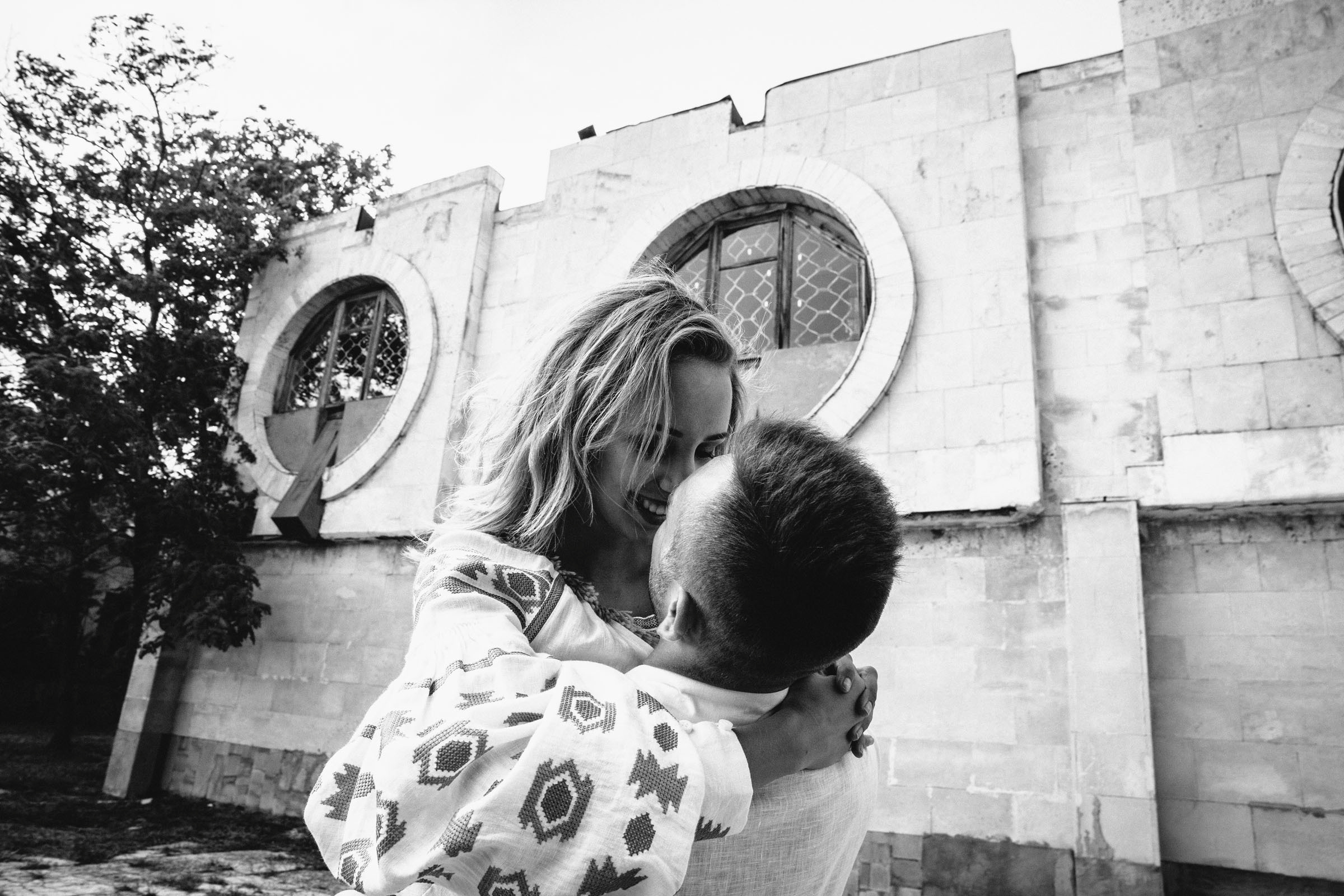 Я держу её за руку //Игорь&Кристина. Фотограф Алутера Ирина