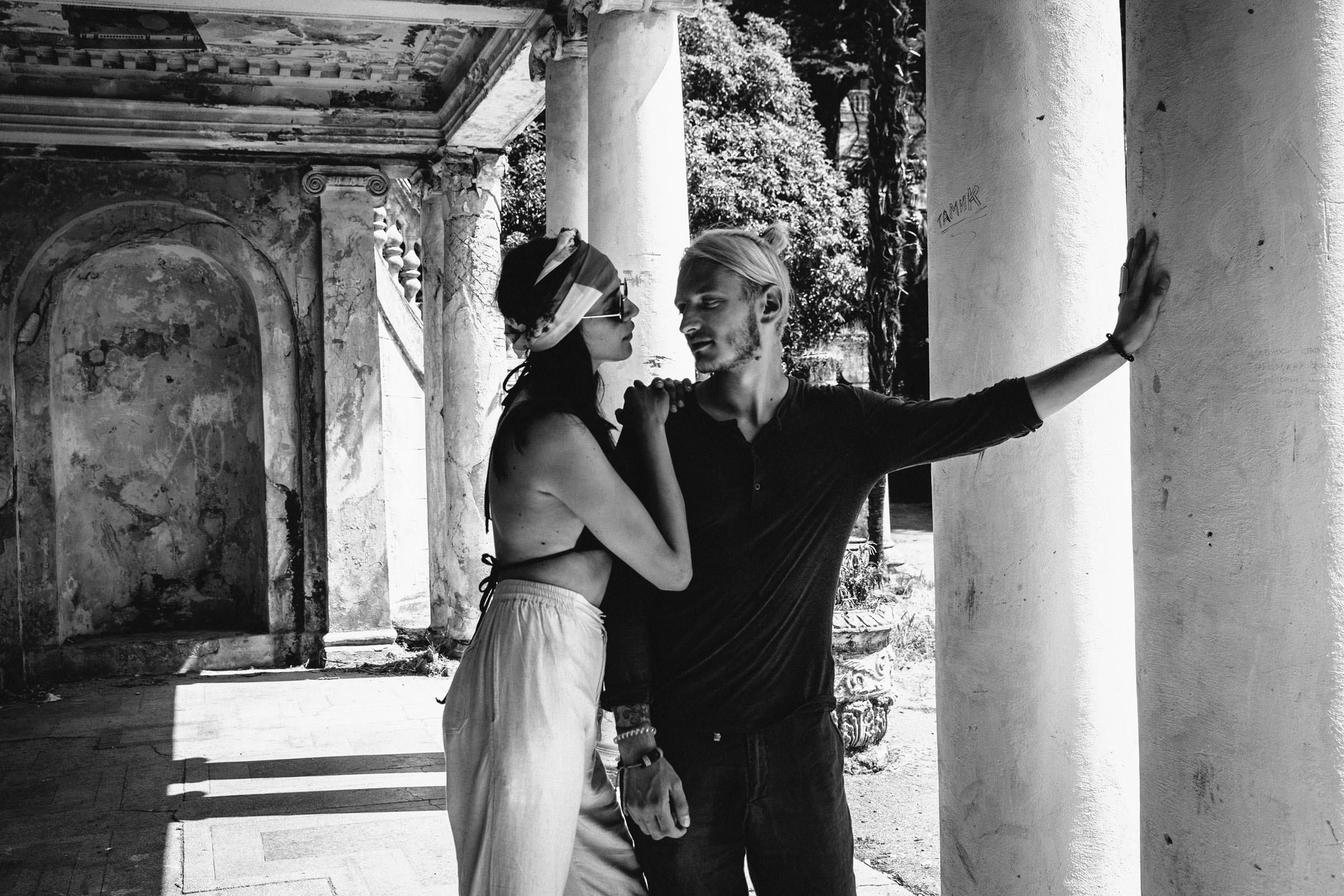 Здесь могут водиться тигры //Ангелина&Андрей. Фотограф Алутера Ирина