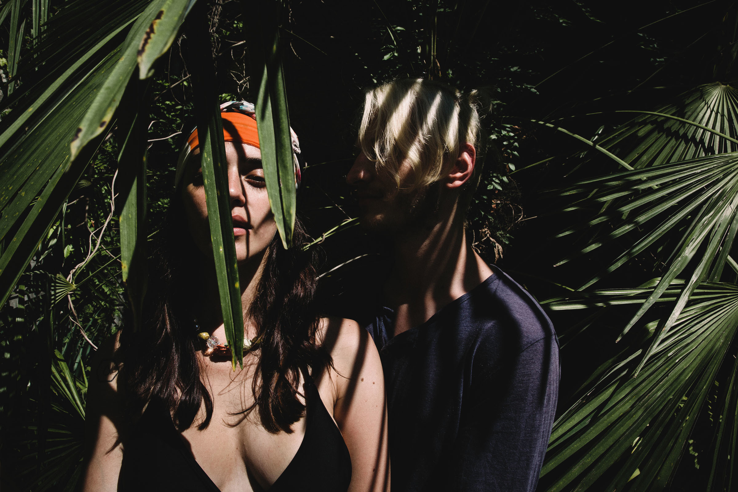 Здесь могут водиться тигры //Ангелина&Андрей. Фотограф Алутера Ирина