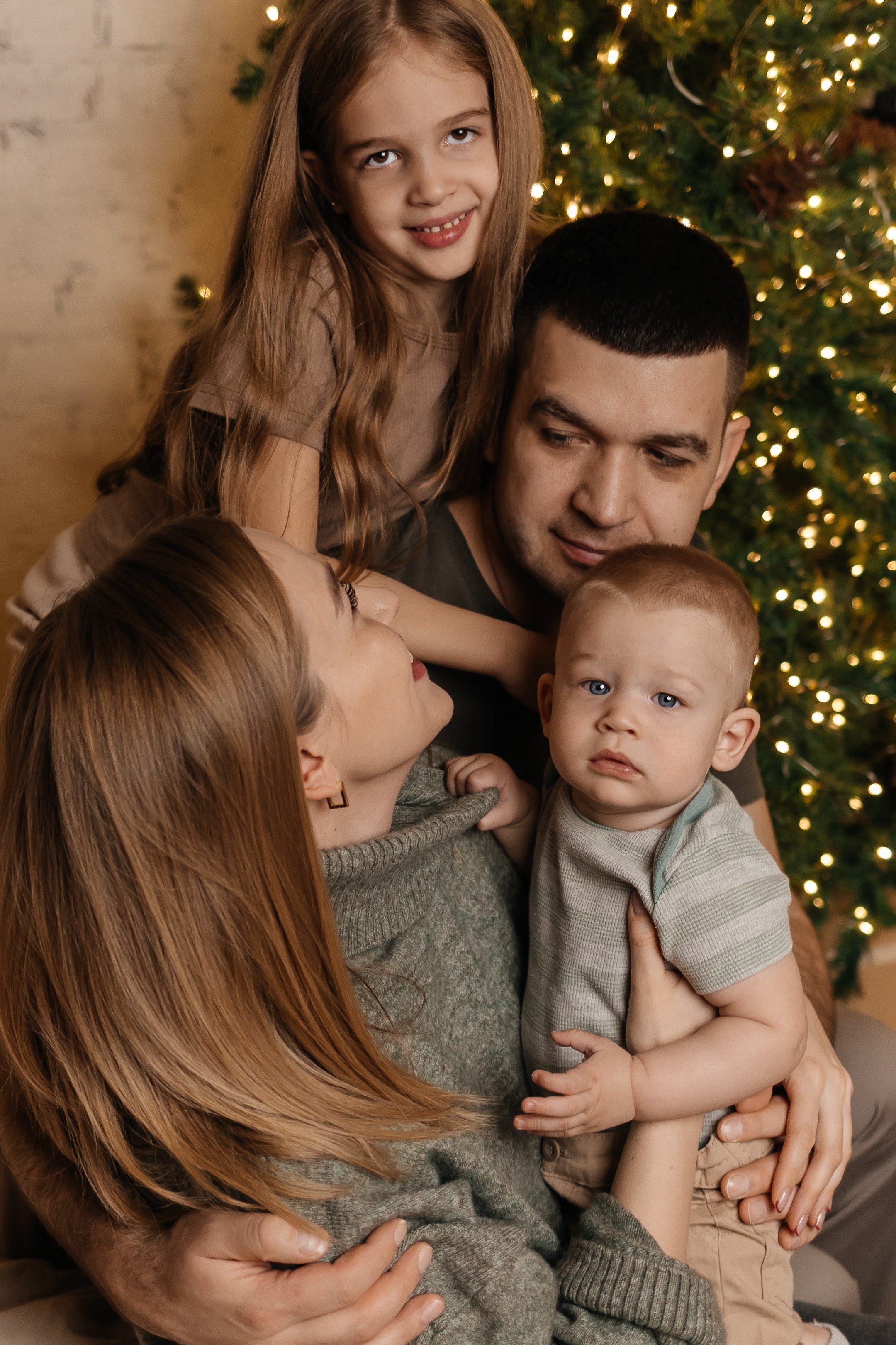 Яна, Олег, Варюшка и Глеб. Свадебный и семейный фотограф в Новосибирске Ирина Дорошкова