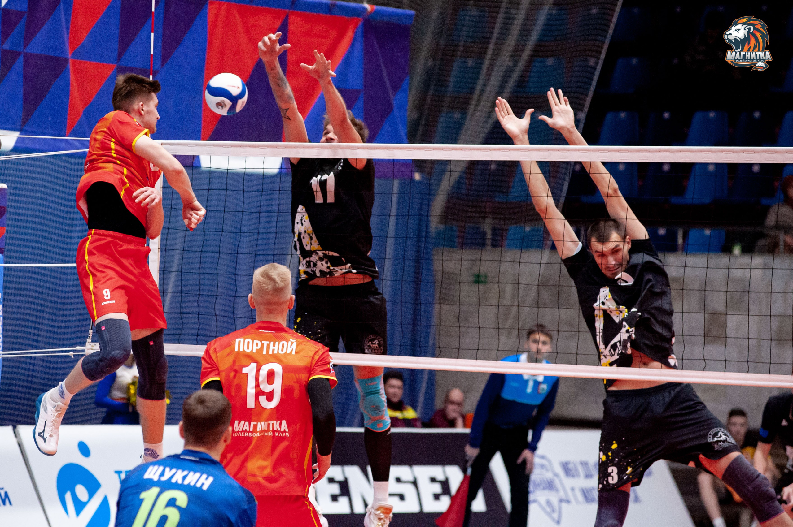 Чемпионат России по волейболу. Высшая лига А. Магнитка — Локомотив-Изумруд. Фотограф Магнитогорск Данил Семенов