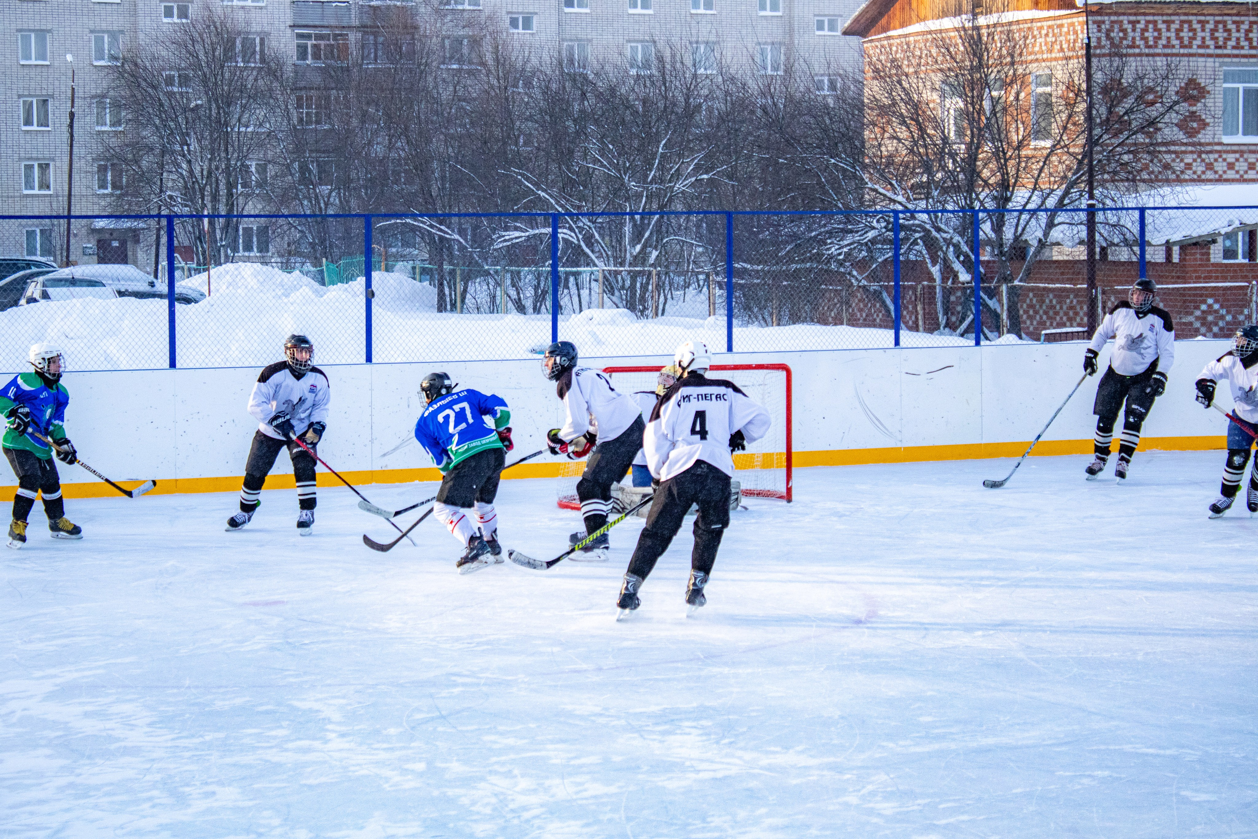 Хоккей г.п Атиг-г.п Дружинино