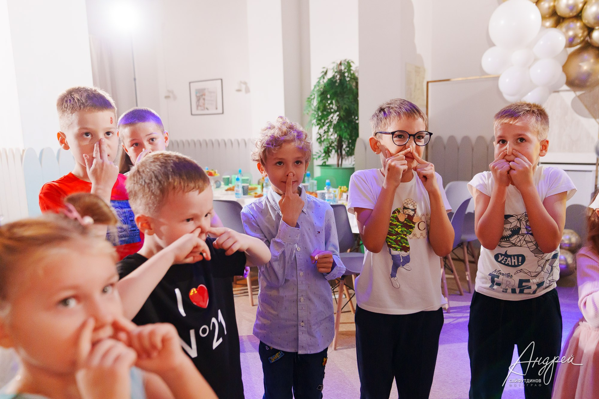 День Рождения Лёши. Лофт «Стрелка». Свадебный и семейный фотограф в Ростове-на-Дону. Андрей Сайфутдинов