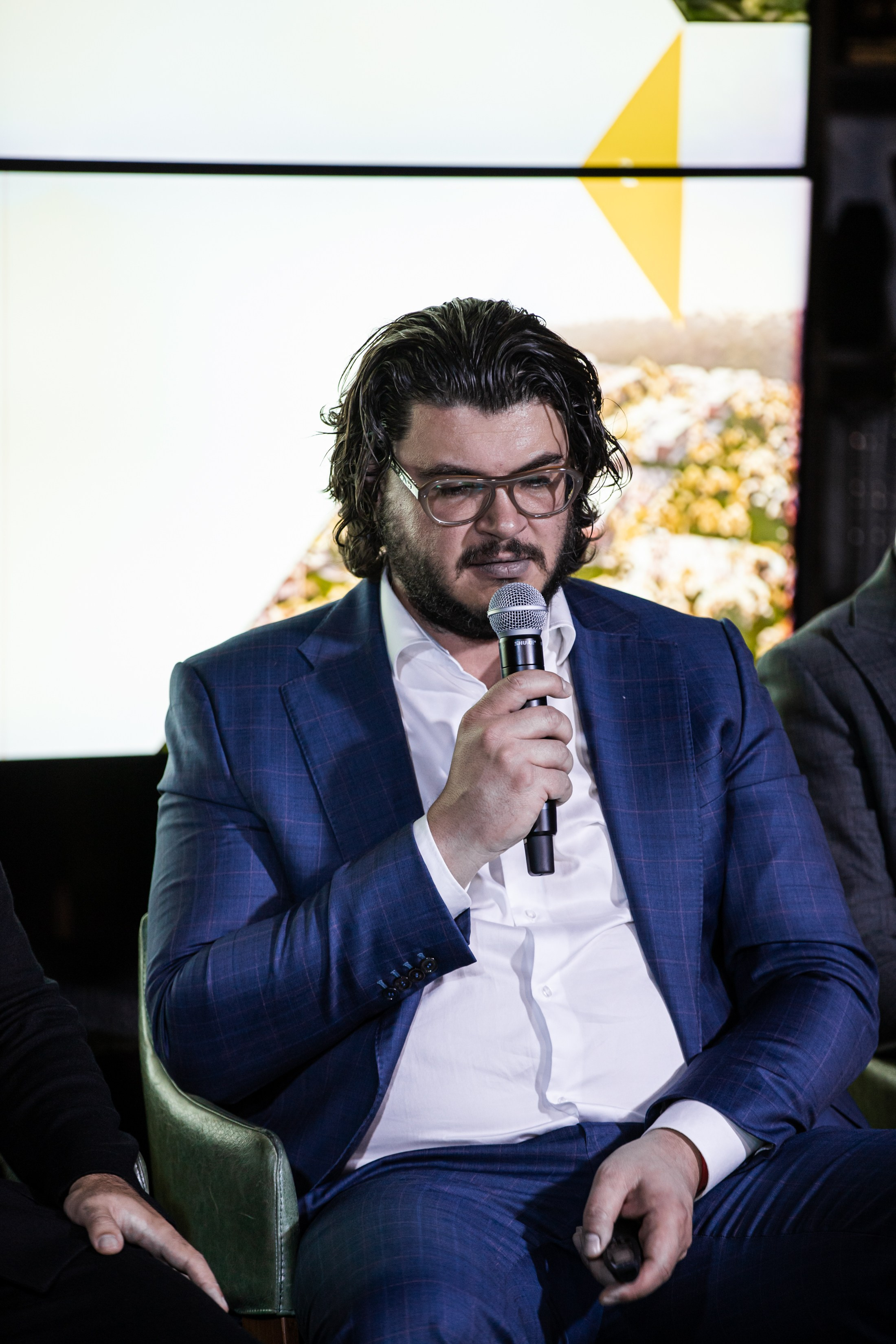 Коктейль «Коммерсантъ». Репортажный и fashion фотограф в Москве Сергей Бардин