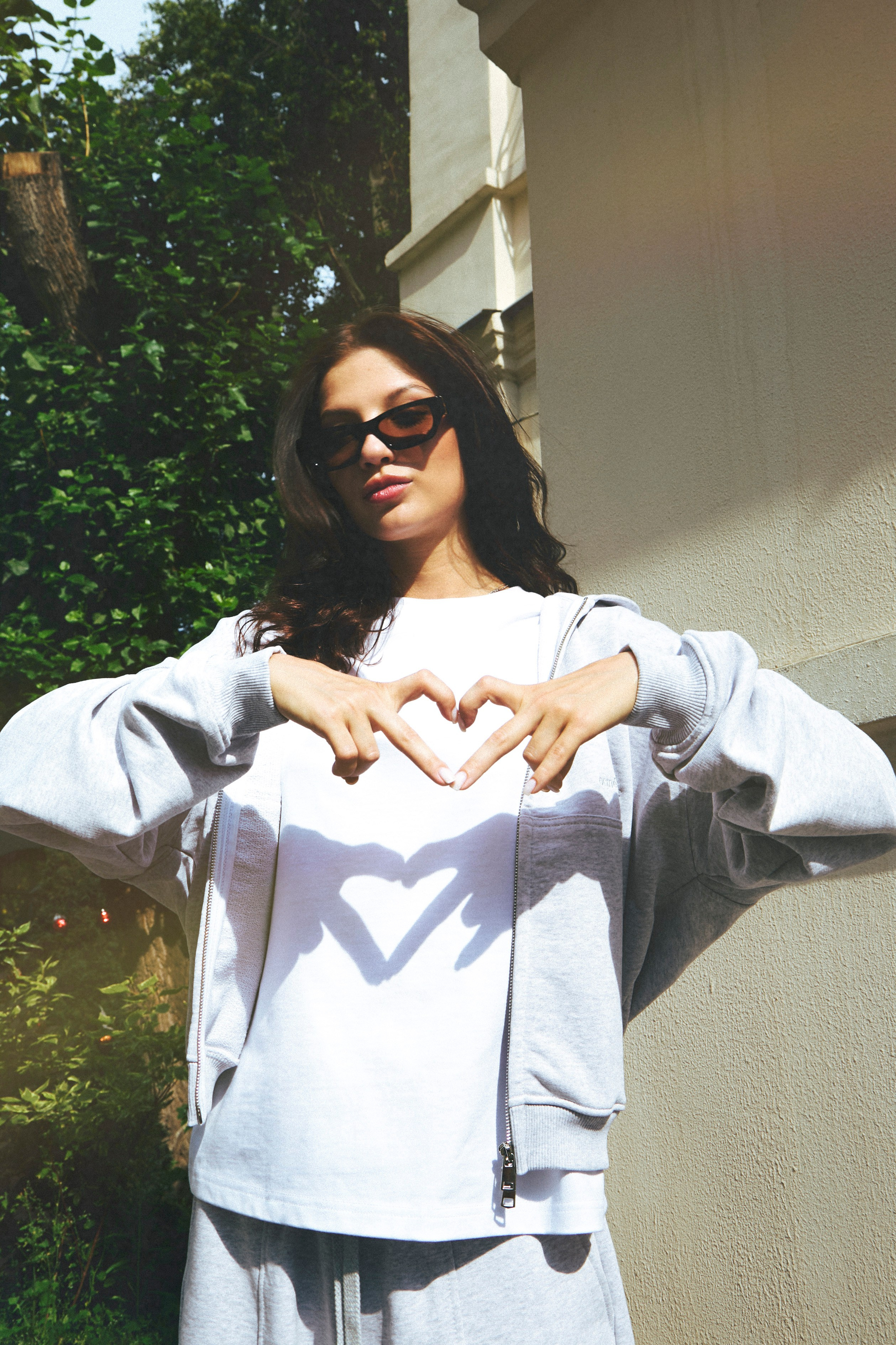 Acme Du Plaisir. Arina Kharakhashian