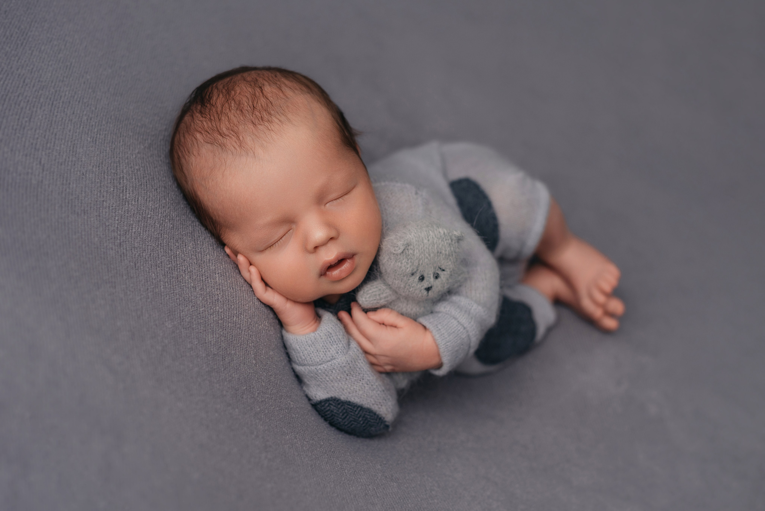 Артем. Фотограф новорожденных Белгород